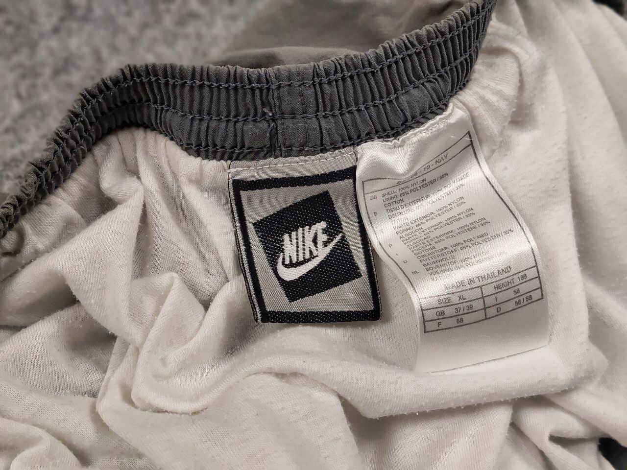 Nike Vintage 90's Nike Logo Nylon Faded Gray Casual Short Style Size US 36 / EU 52 - 14 Thumbnail