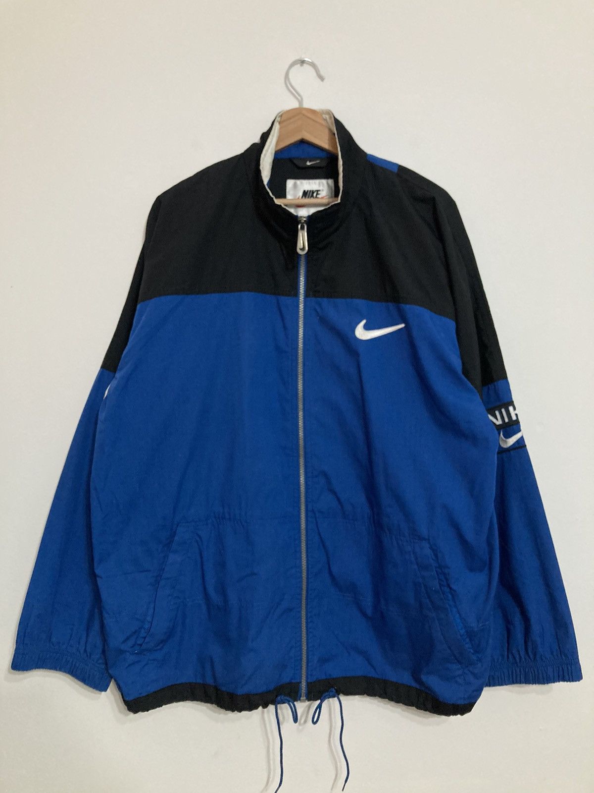 throwback nike sweatshirts