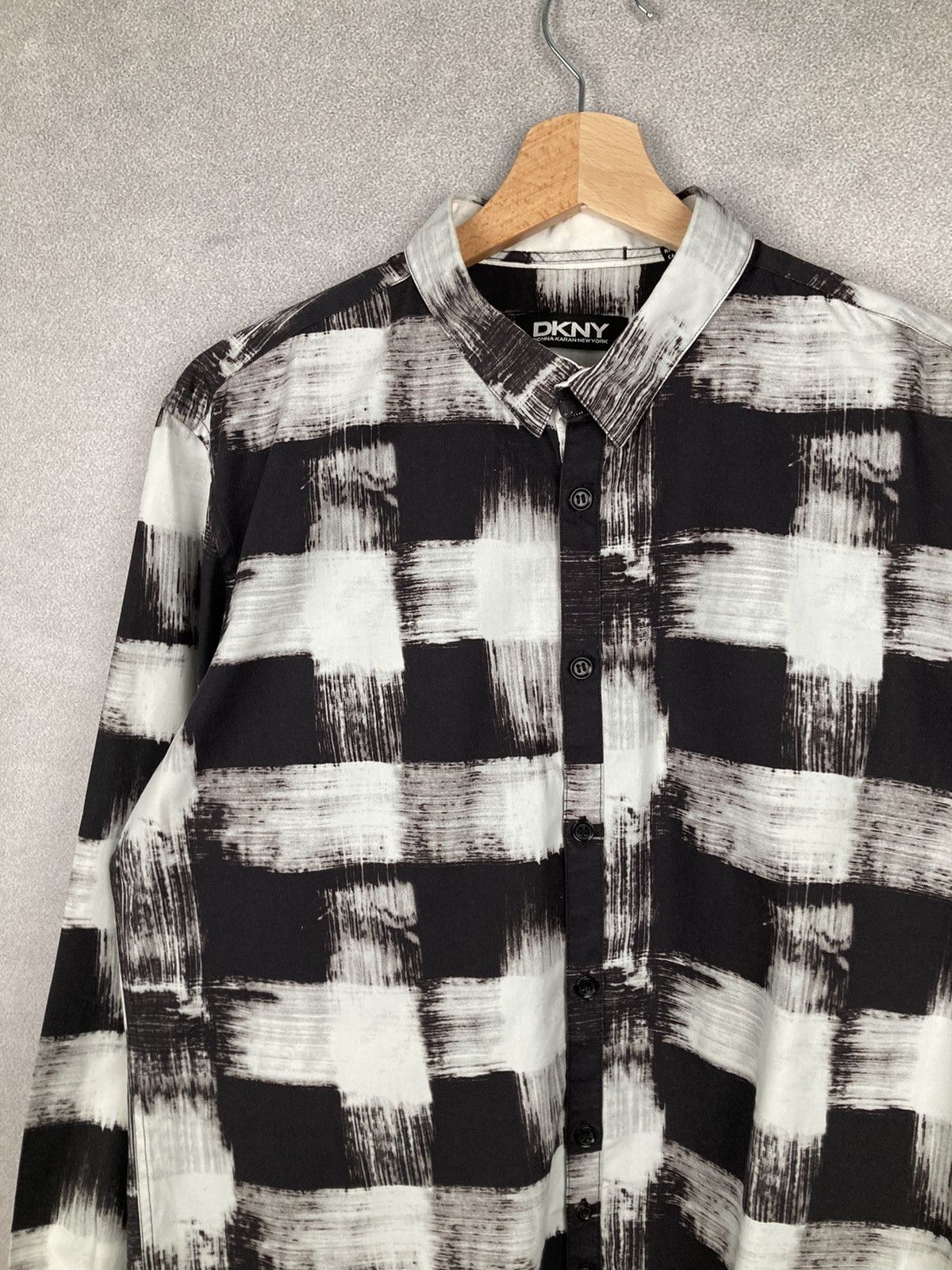 DKNY Vintage DKNY Graphic Botton Up Shirt Size US L / EU 52-54 / 3 - 3 Thumbnail