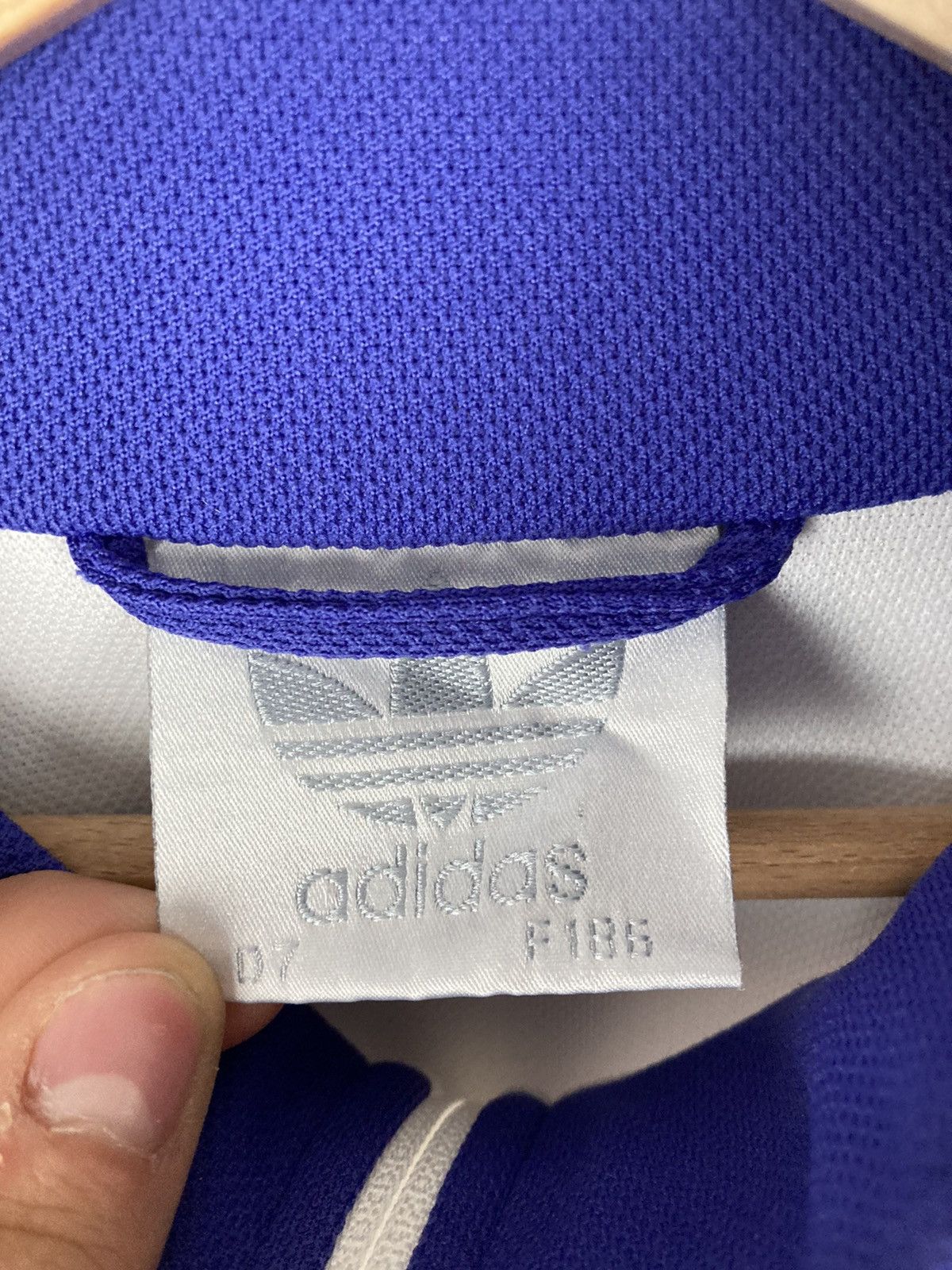 Adidas Vintage Adidas 90s Zip Sweatshirt Retro 3Stripes Logo Size US L / EU 52-54 / 3 - 5 Thumbnail