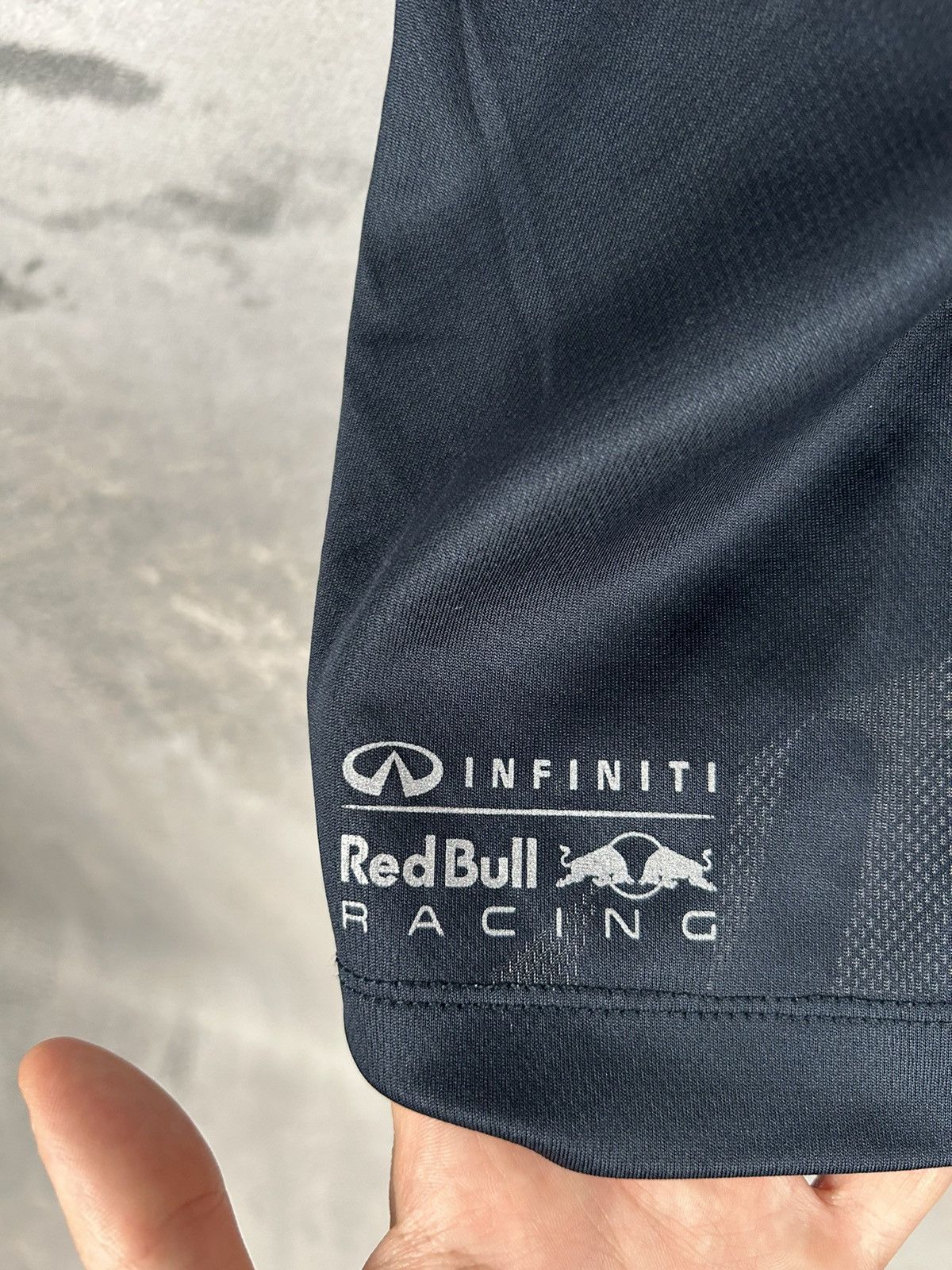 Red Bull Red Bull Racing Tee Infinity F1 NASCAR Rare Logos Size US XXL / EU 58 / 5 - 8 Thumbnail