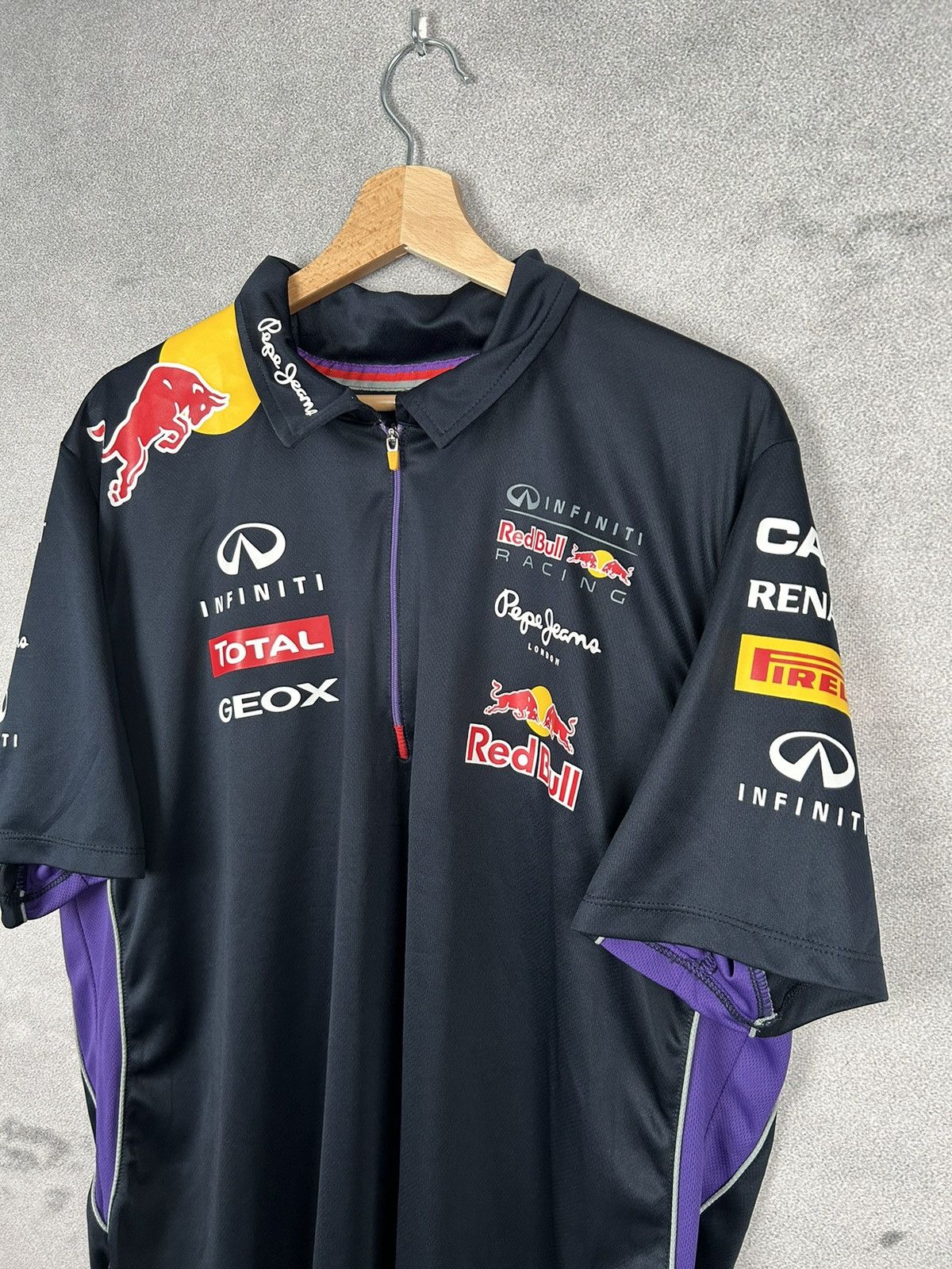 Red Bull Red Bull Racing Tee Infinity F1 NASCAR Rare Logos Size US XXL / EU 58 / 5 - 5 Thumbnail