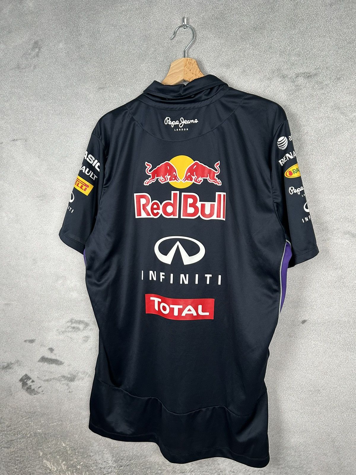 Red Bull Red Bull Racing Tee Infinity F1 NASCAR Rare Logos Size US XXL / EU 58 / 5 - 4 Thumbnail