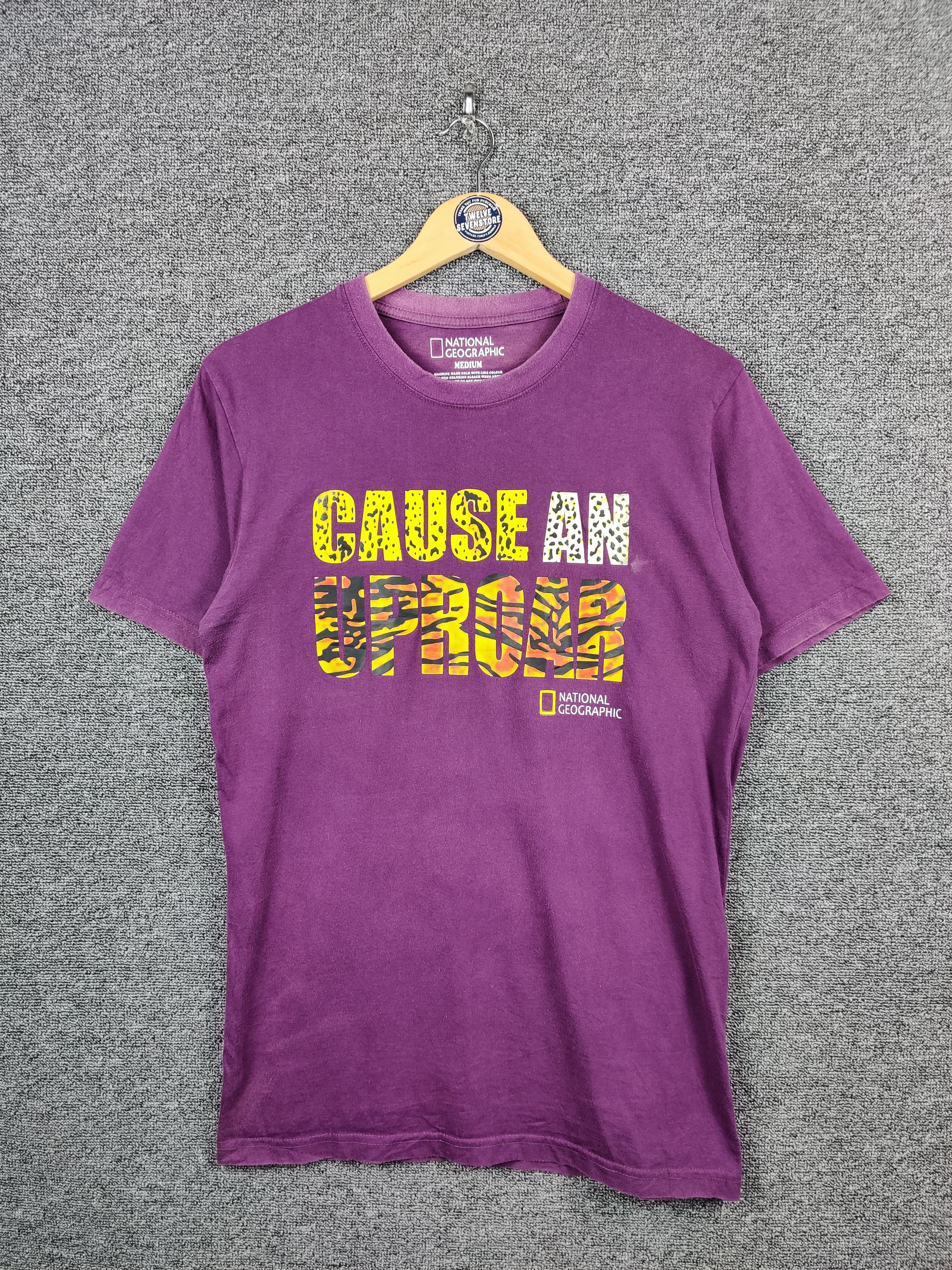 Vintage Vintage National Geographic Cause An Uproar Tees Tshirts Size US M / EU 48-50 / 2 - 1 Thumbnail