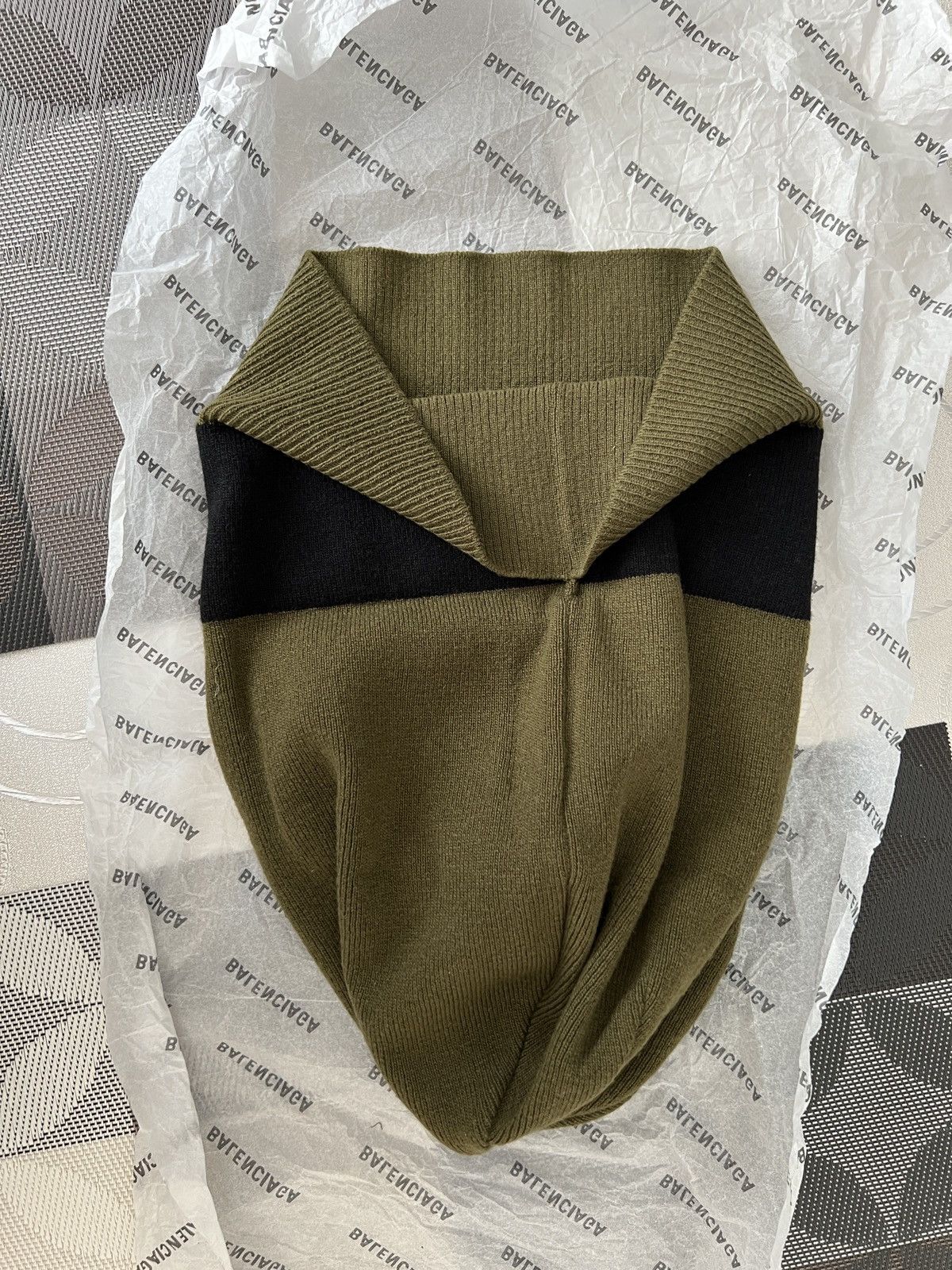 Balmain Balmain Logo W8HA620M380 Khaki Beanie hat Size ONE SIZE - 7 Thumbnail