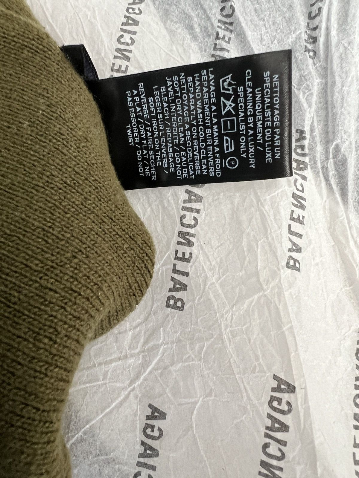 Balmain Balmain Logo W8HA620M380 Khaki Beanie hat Size ONE SIZE - 10 Thumbnail