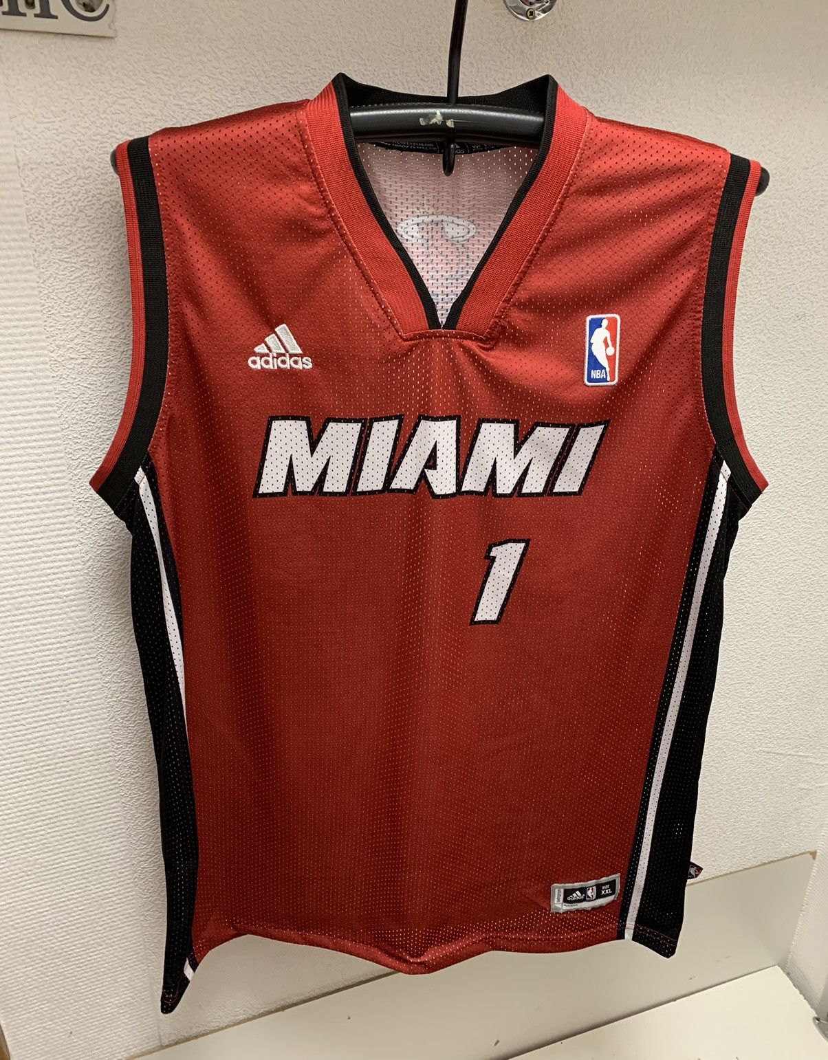 MIAMI HEAT NBA BASKETBALL JERSEY SHIRT #1 BOSH BLACK OUT ADIDAS SIZE XXL