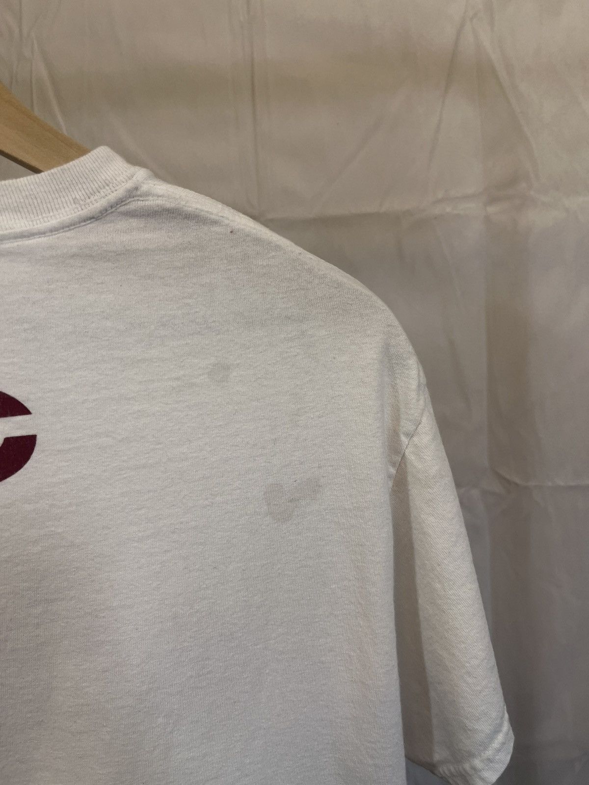 Vintage Vintage U Chicago Collegiate White Distressed Tee Size US M / EU 48-50 / 2 - 8 Thumbnail
