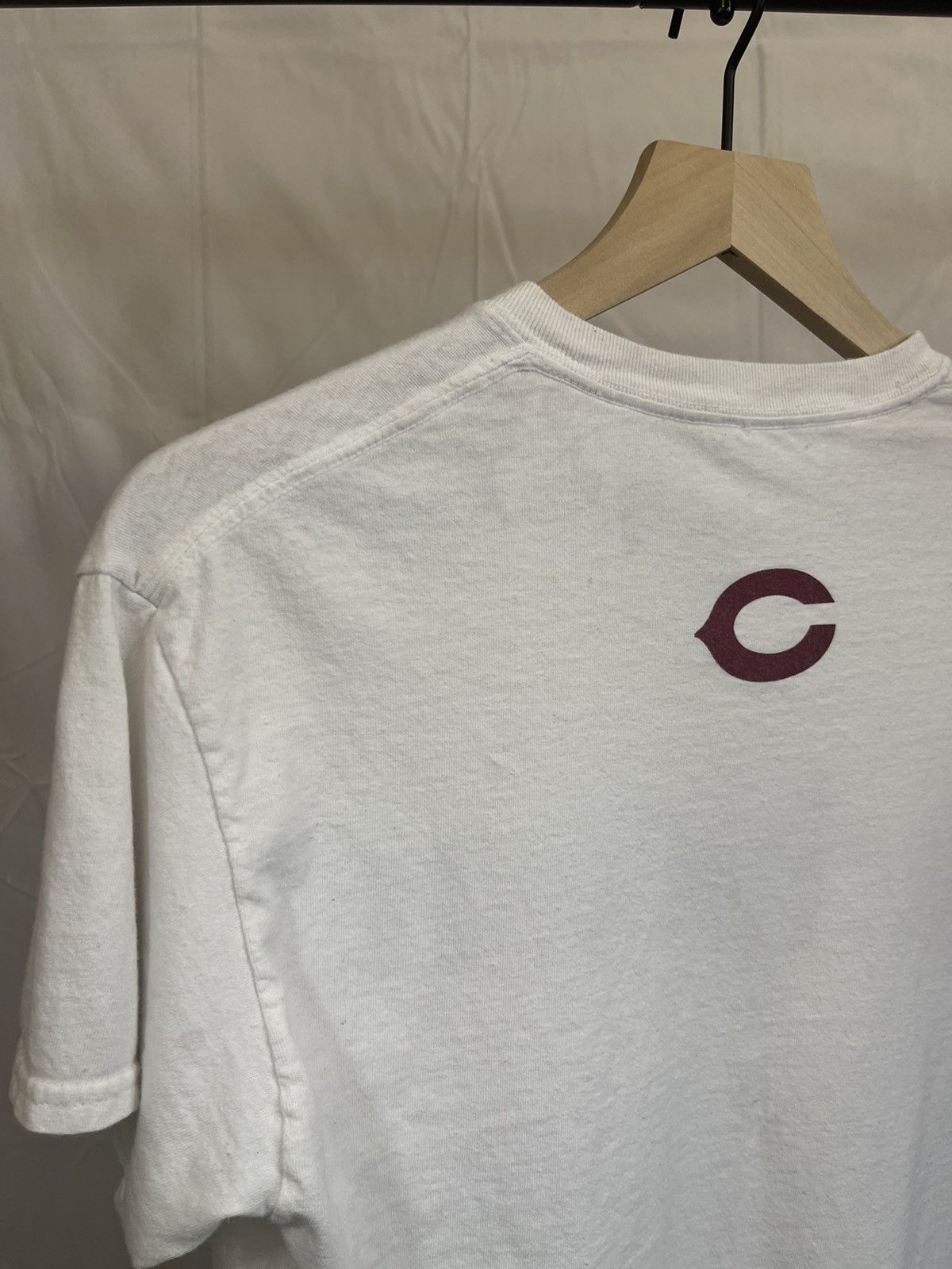 Vintage Vintage U Chicago Collegiate White Distressed Tee Size US M / EU 48-50 / 2 - 10 Thumbnail