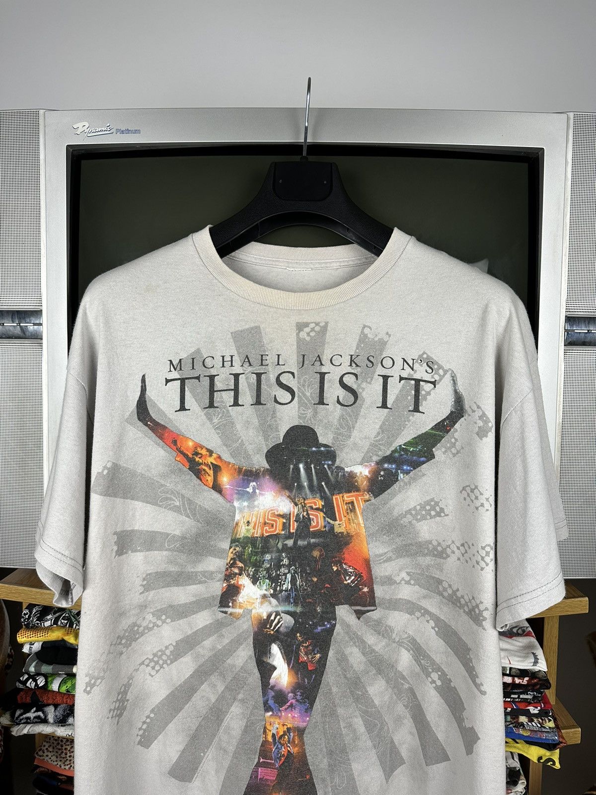 Band Tees × Michael Jackson × Vintage Vintage 00s Michael Jackson ‘This Is It’ Band T-Shirt Size US XL / EU 56 / 4 - 2 Thumbnail