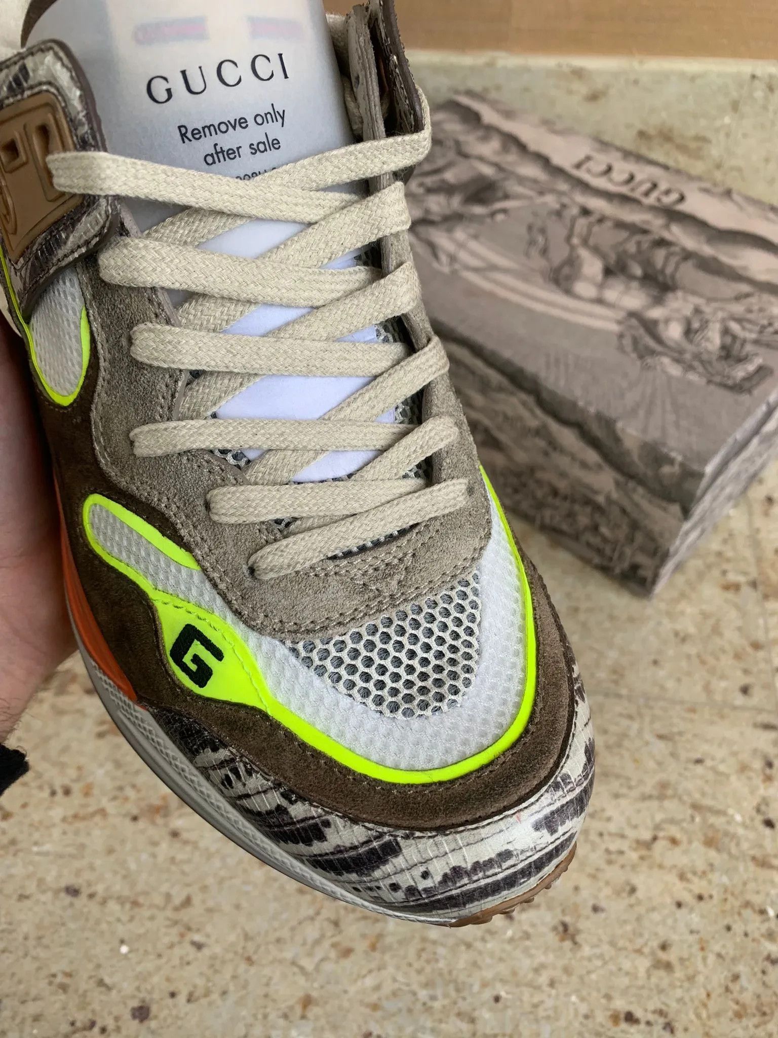 Gucci Miro Soft Logo Runner Trainer in Brown / Multi Size US 10 / EU 43 - 4 Thumbnail
