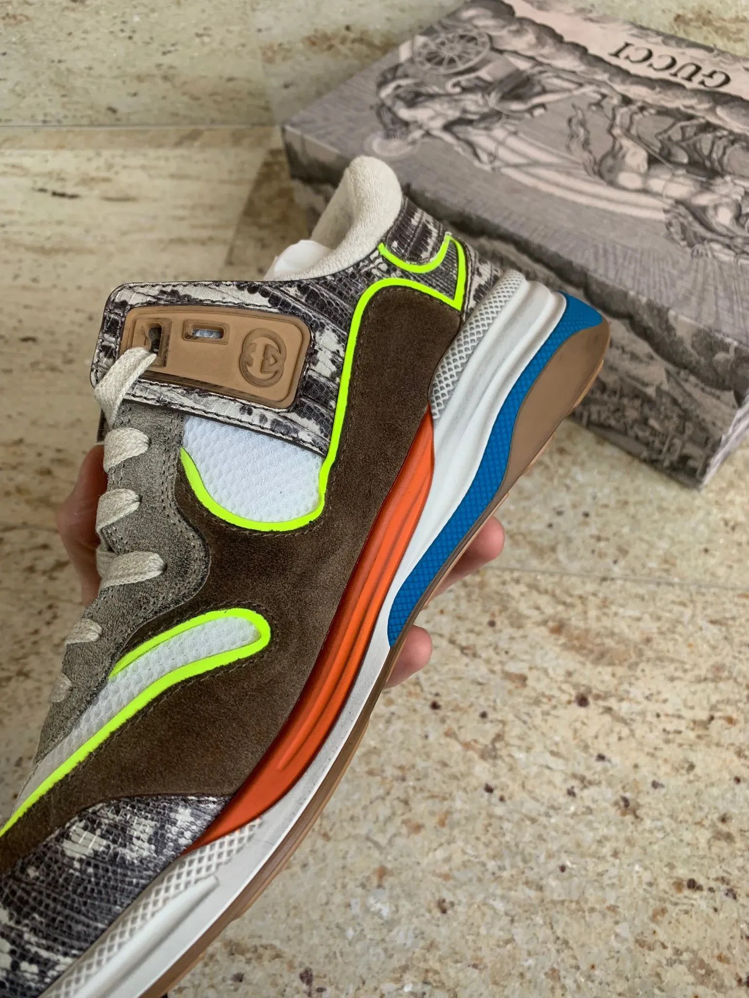Gucci Miro Soft Logo Runner Trainer in Brown / Multi Size US 10 / EU 43 - 7 Thumbnail
