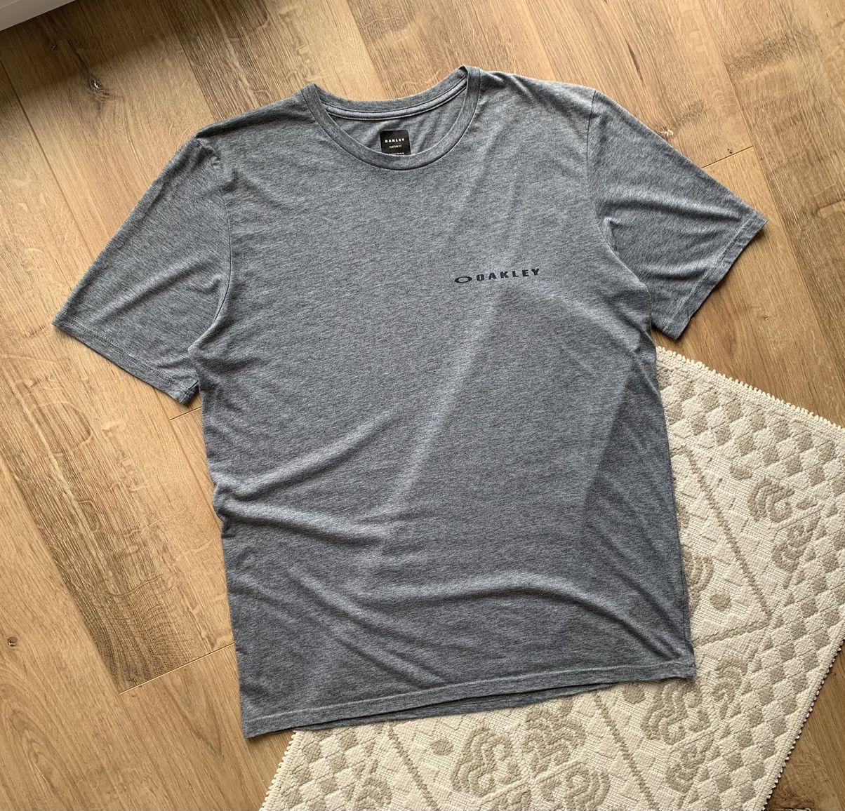 Oakley Oakley grey t-shirt Size US XL / EU 56 / 4 - 2 Thumbnail