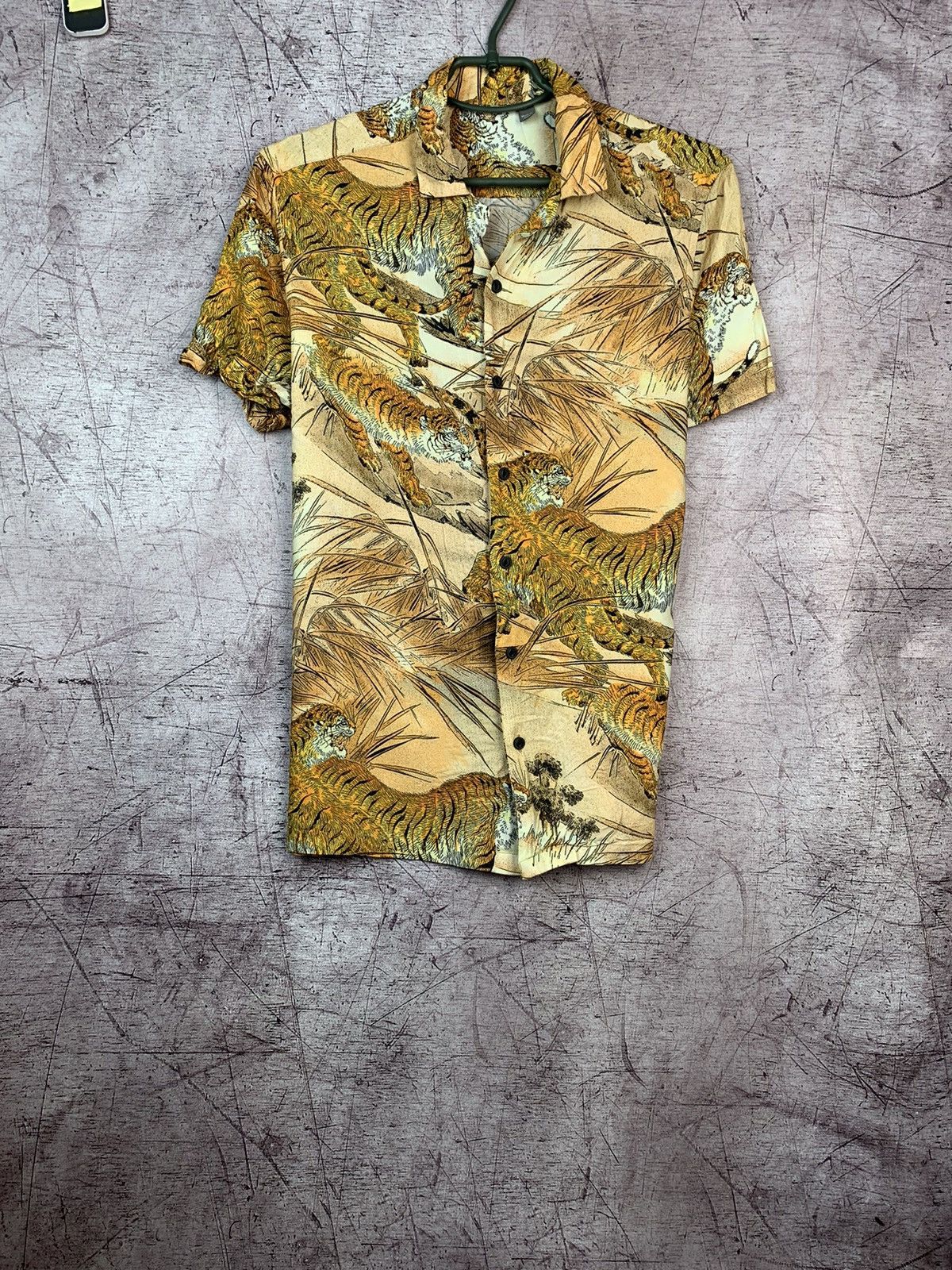 Japanese Brand Vintage Japanese Dragon Tiger Shirt Size US S / EU 44-46 / 1 - 1 Thumbnail