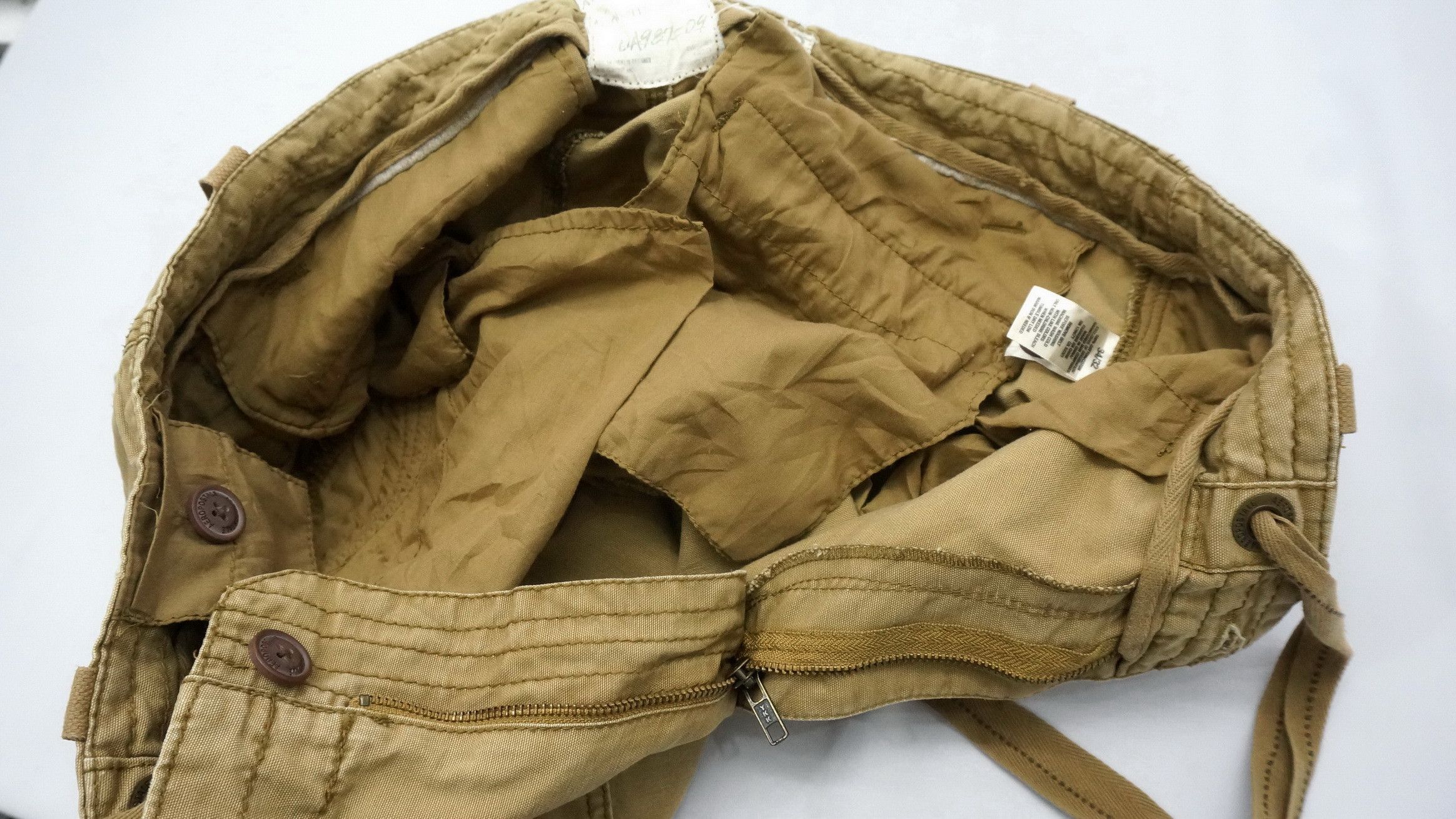Aeropostale Vintage AEROPOSTALE Worn Cargo Pants Size US 37 - 18 Thumbnail
