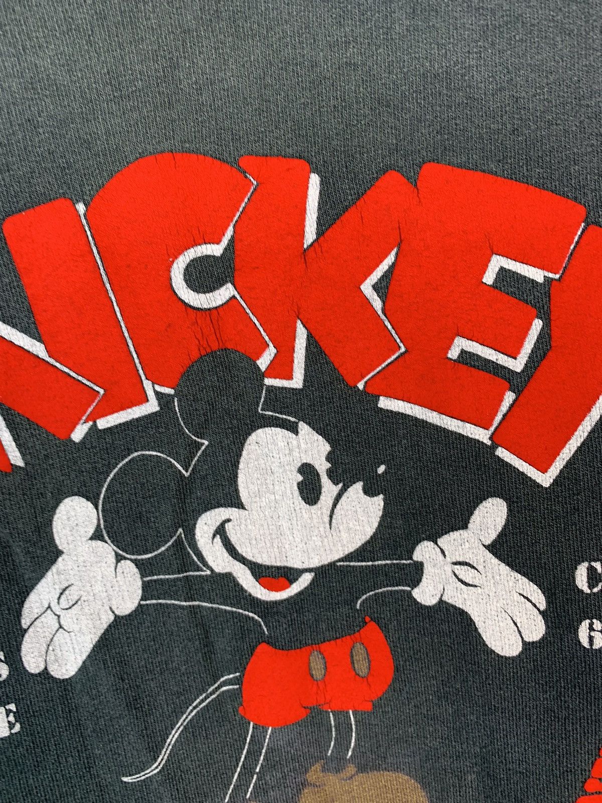 Disney × Vintage Vintage 90s Mickey Mouse Disney Company Sweatshirt Size US M / EU 48-50 / 2 - 9 Thumbnail