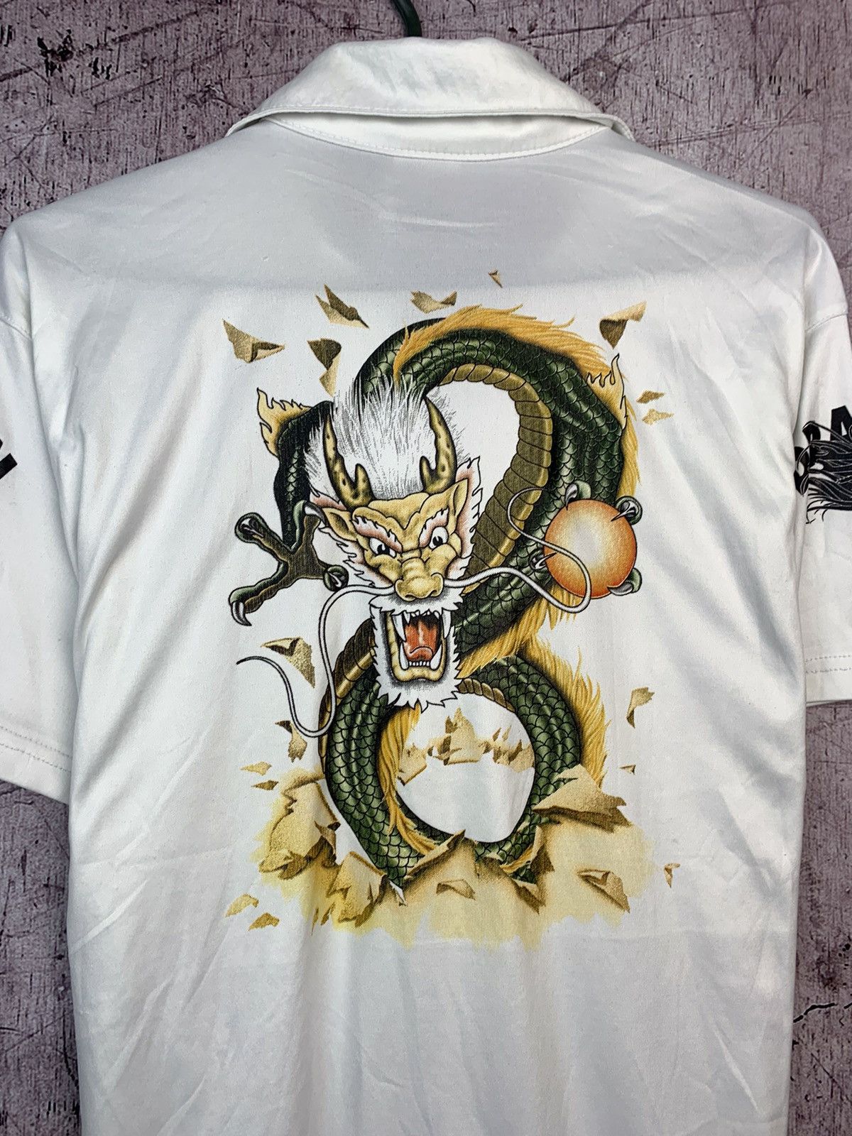 Japanese Brand Vintage Japanese Dragon Asian Shirt Size US S / EU 44-46 / 1 - 11 Thumbnail