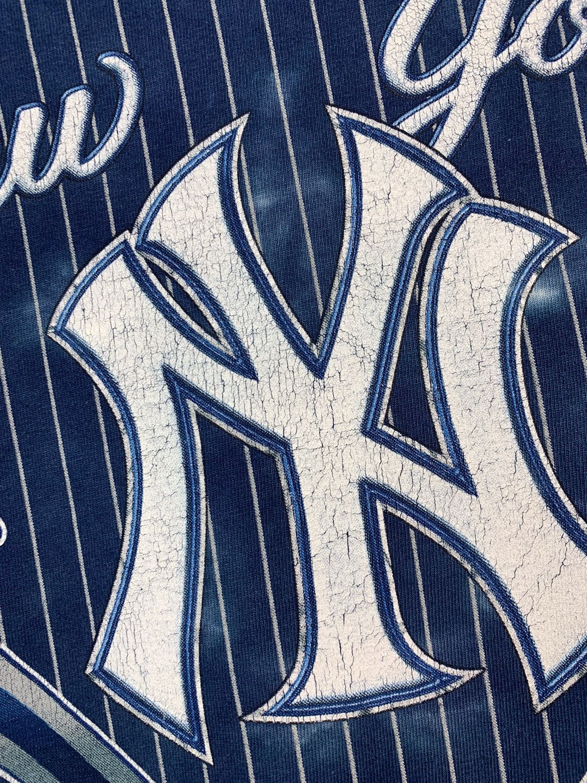 New York Yankees Y2K New York Yankees All Over Print Tie Dye T-Shirt Size US XL / EU 56 / 4 - 8 Thumbnail