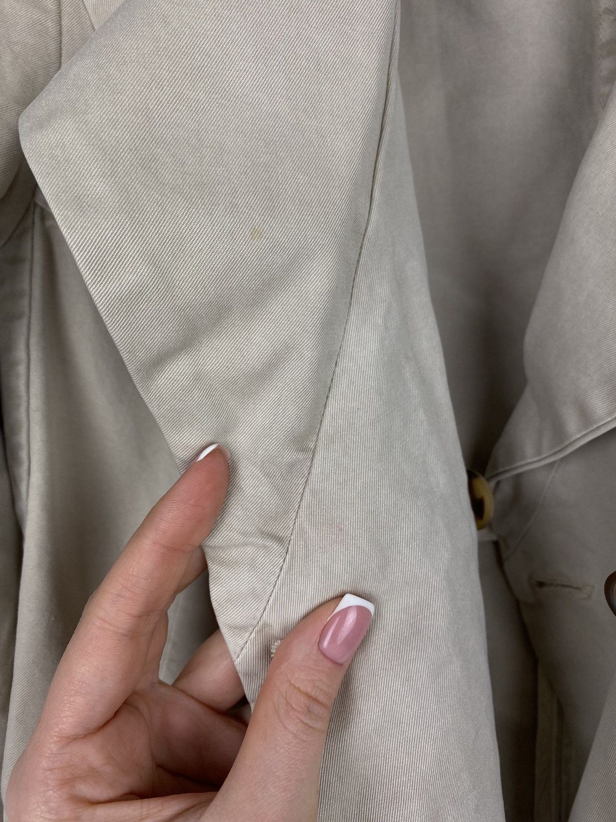 Moncler VTG Moncler ladies blazer jacket pea coat size 3 Beige Size M / US 6-8 / IT 42-44 - 14 Thumbnail