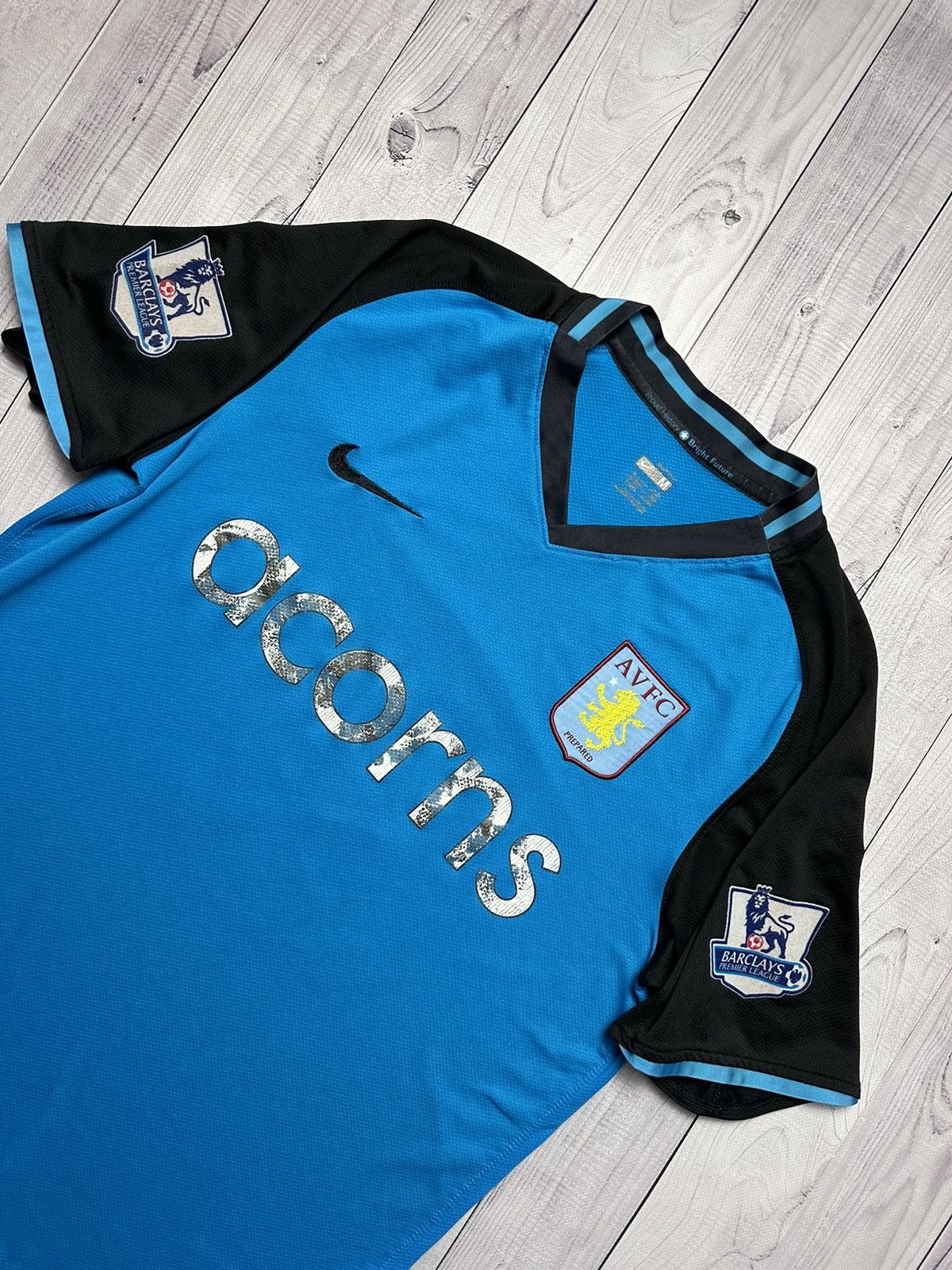 Vintage Vintage Nike Soccer jersey Aston villa 8 Milner blue rare M Size US M / EU 48-50 / 2 - 4 Thumbnail