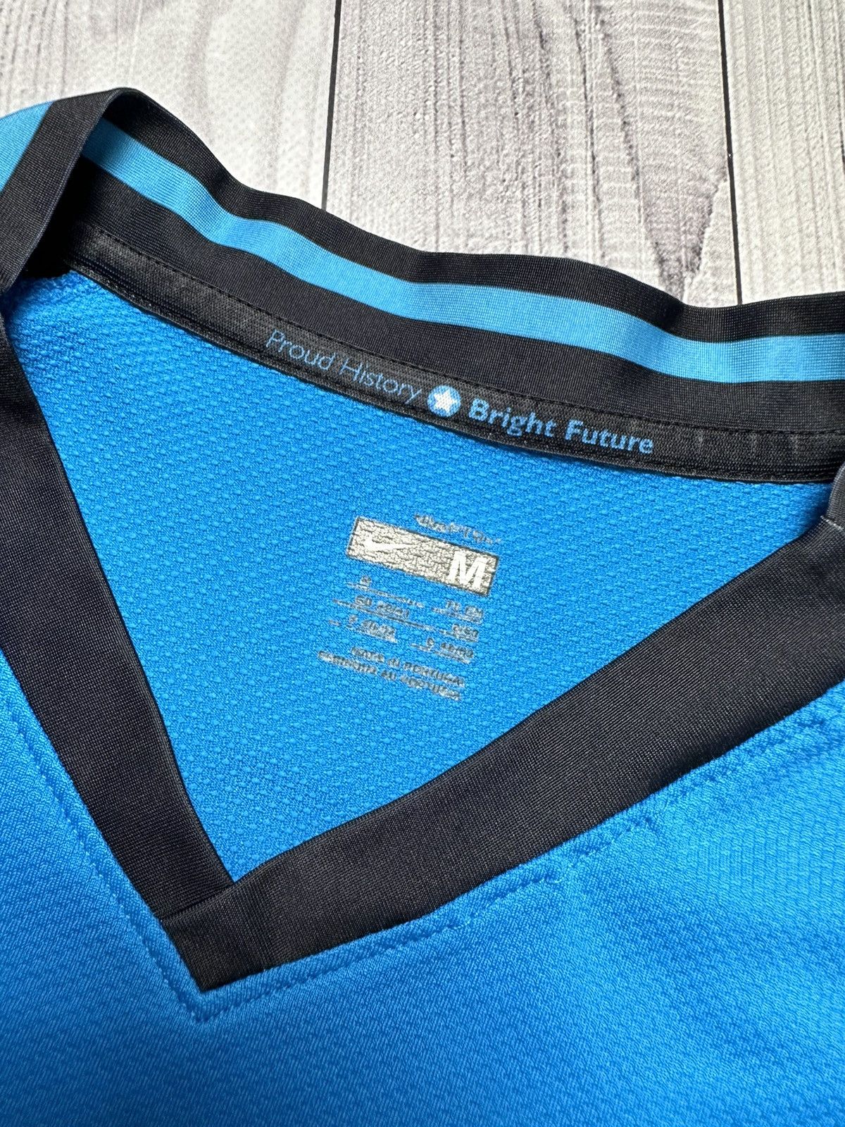 Vintage Vintage Nike Soccer jersey Aston villa 8 Milner blue rare M Size US M / EU 48-50 / 2 - 6 Thumbnail