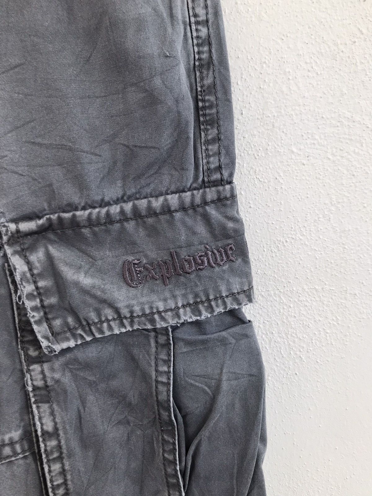Japanese Brand Yishion distressed cargo multipocket utility Size US 33 - 4 Thumbnail