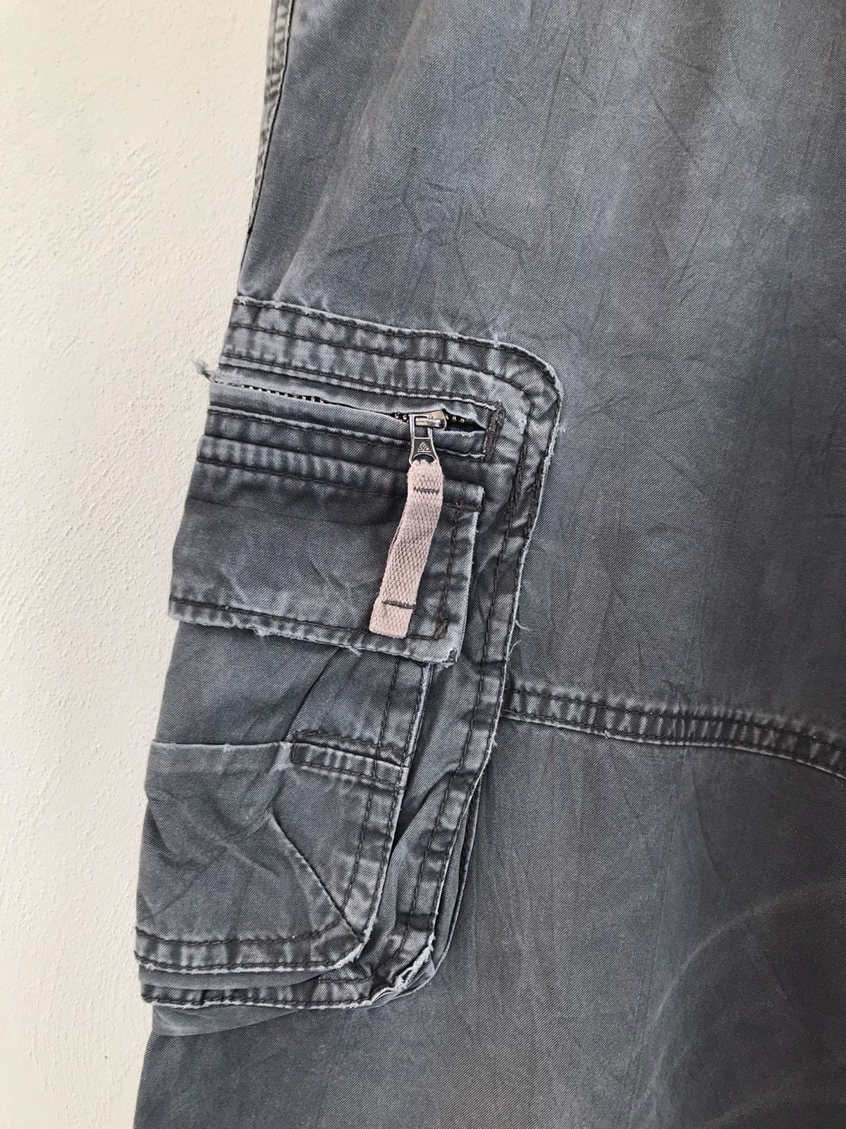 Japanese Brand Yishion distressed cargo multipocket utility Size US 33 - 12 Thumbnail