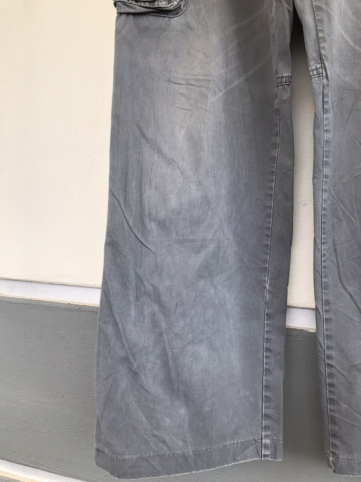 Japanese Brand Yishion distressed cargo multipocket utility Size US 33 - 11 Thumbnail