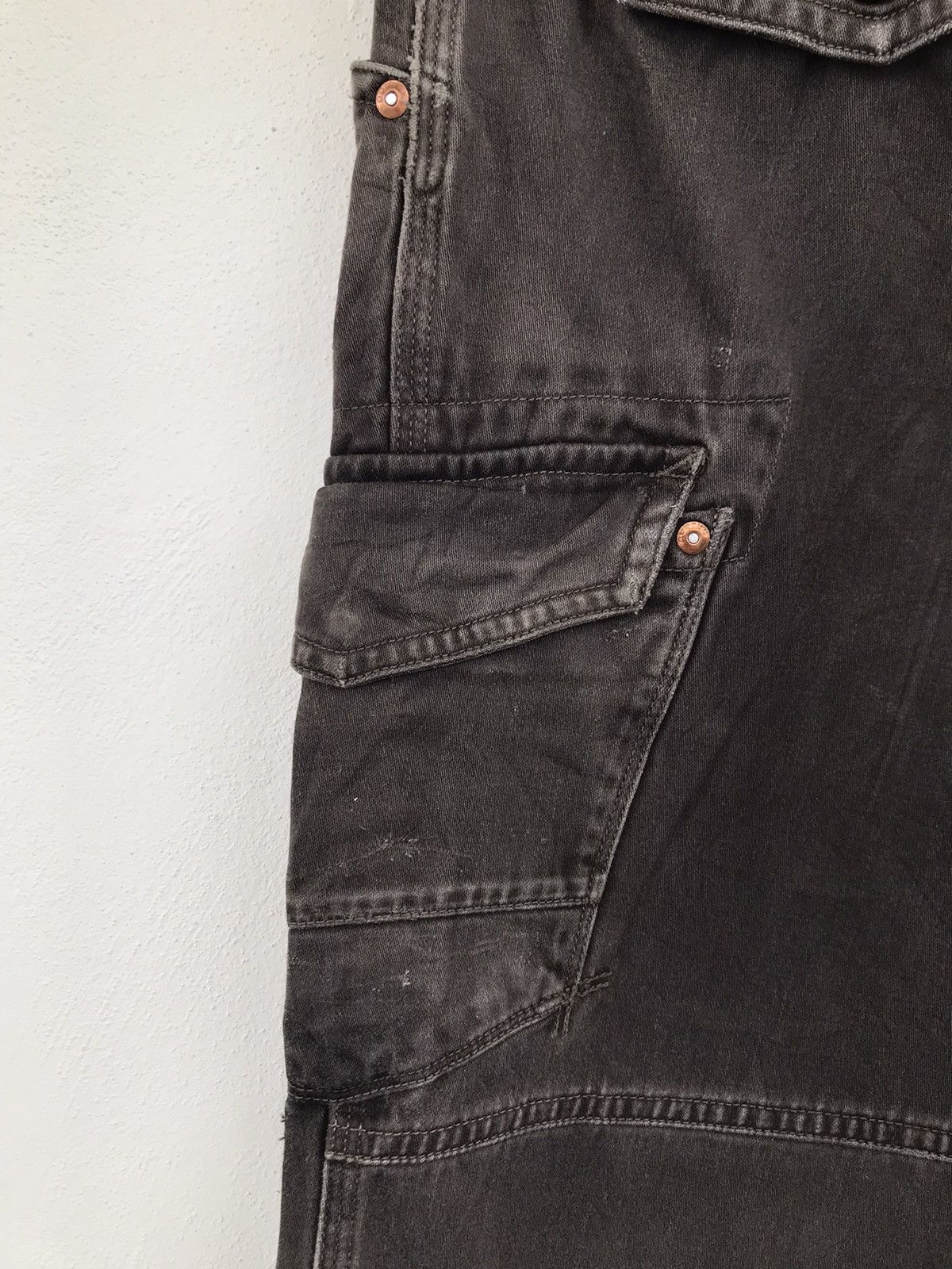 Japanese Brand Vice United distressed Cargo utility pants Size US 30 / EU 46 - 18 Thumbnail