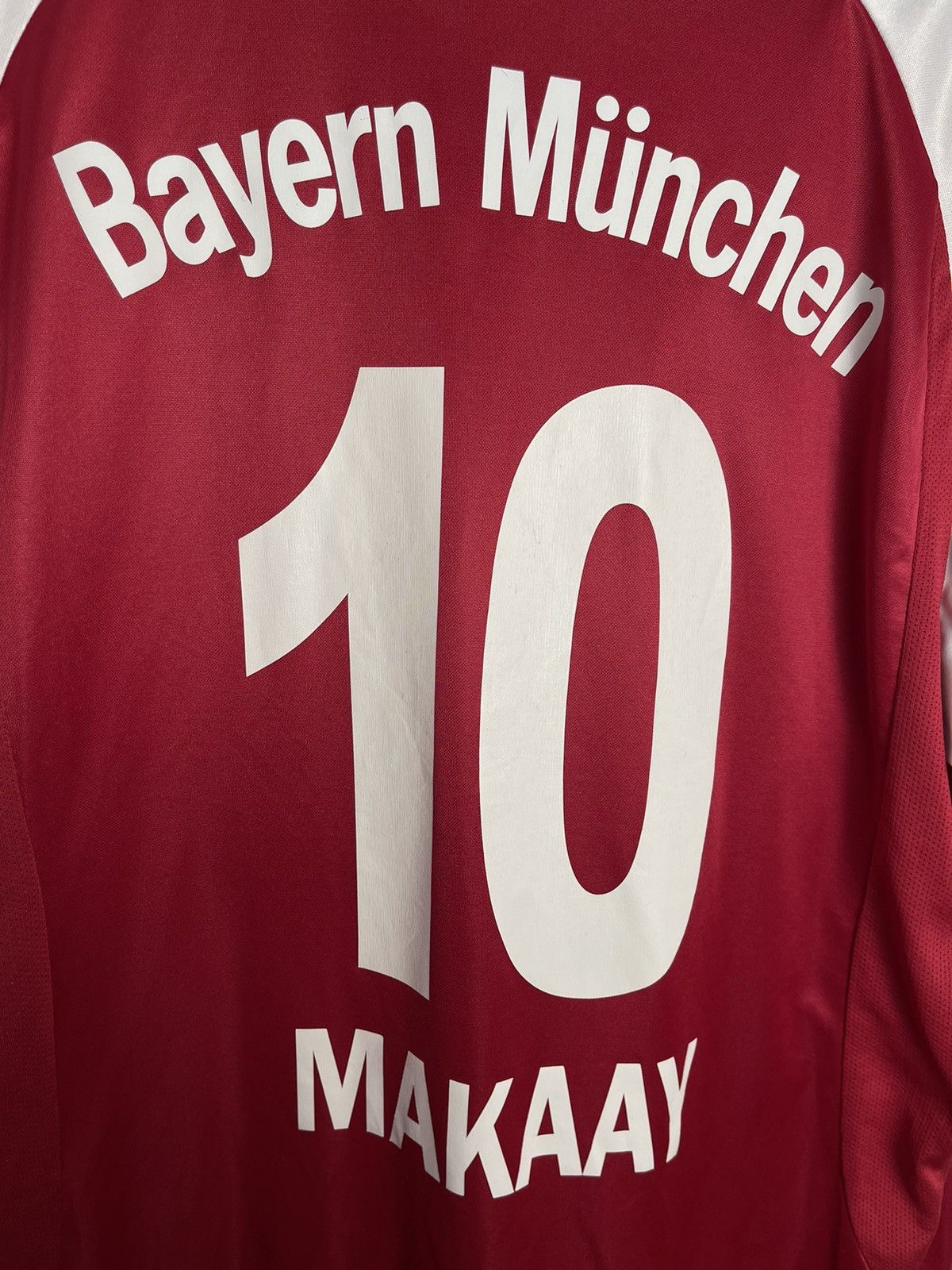 Adidas × Vintage Vintage soccer jersey Bayern Munich Makaay 10 size M Size US M / EU 48-50 / 2 - 14 Thumbnail