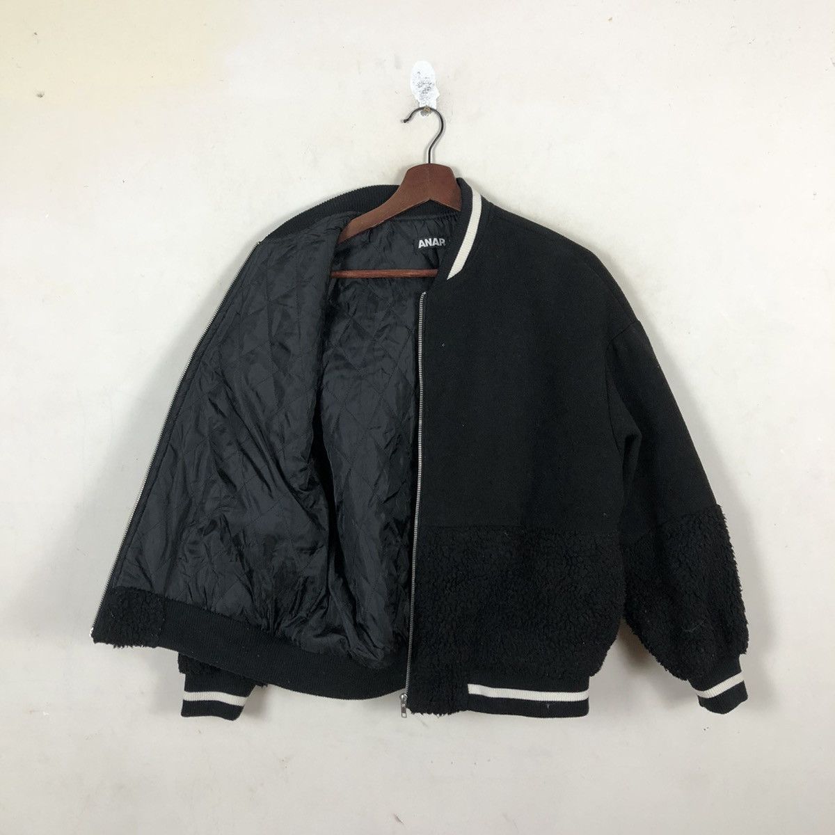 Japanese Brand ANAP VARSITY JACKET PLAIN BLACK AND WHITE Size US M / EU 48-50 / 2 - 8 Thumbnail