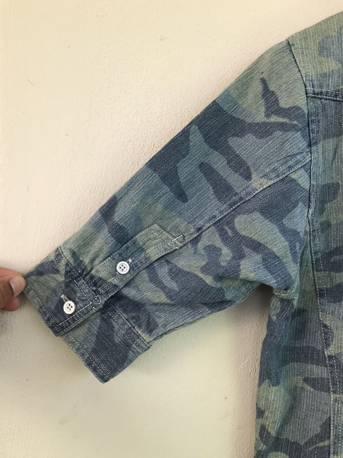In The Attic Rare🔥🔥In The Attic Blue camo Denim Shirt Size US M / EU 48-50 / 2 - 13 Thumbnail