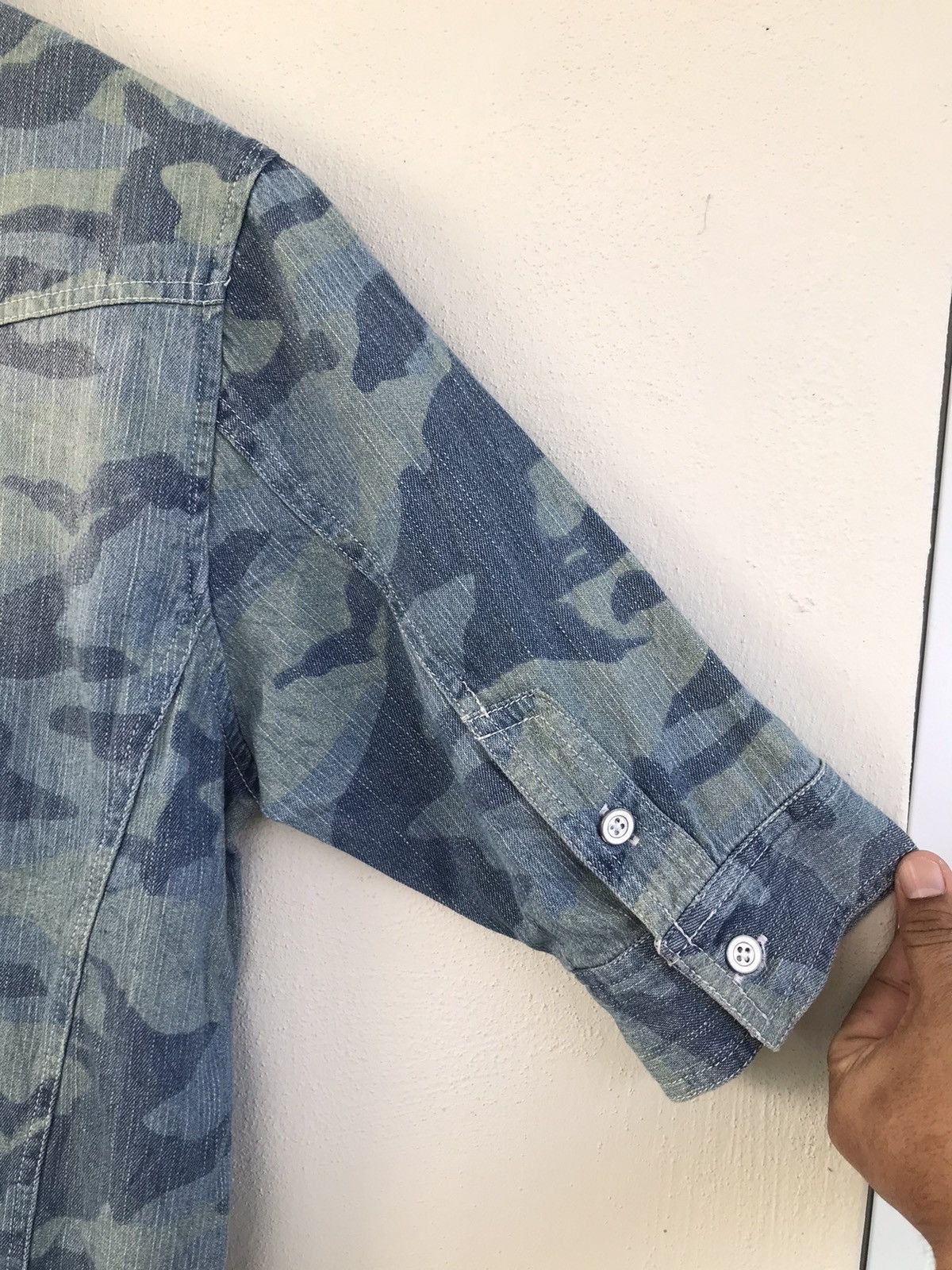 In The Attic Rare🔥🔥In The Attic Blue camo Denim Shirt Size US M / EU 48-50 / 2 - 12 Thumbnail