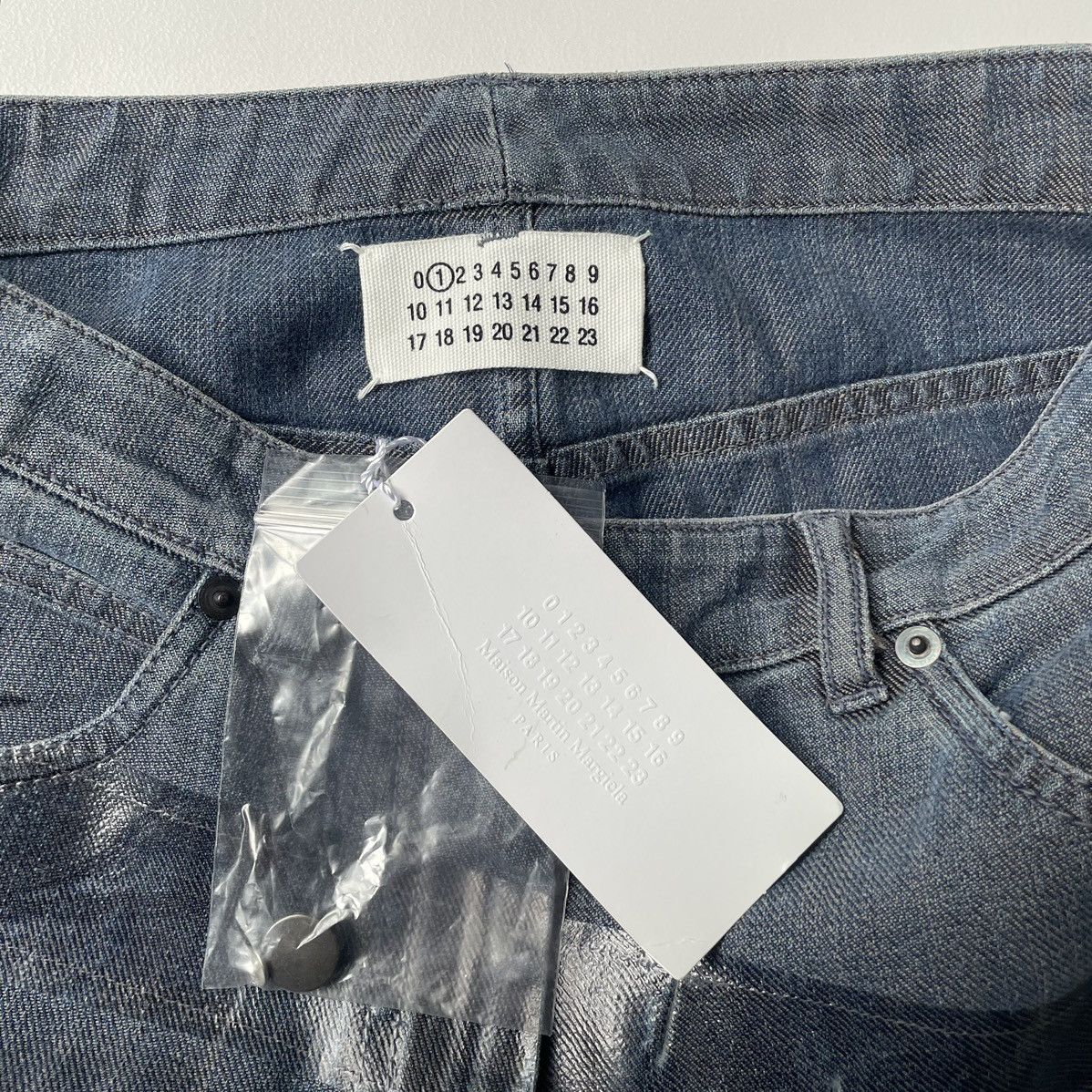 Maison Margiela A/W 09 ‘Distressed + Taped’ Denim Jeans Size 28" / US 6 / IT 42 - 3 Thumbnail