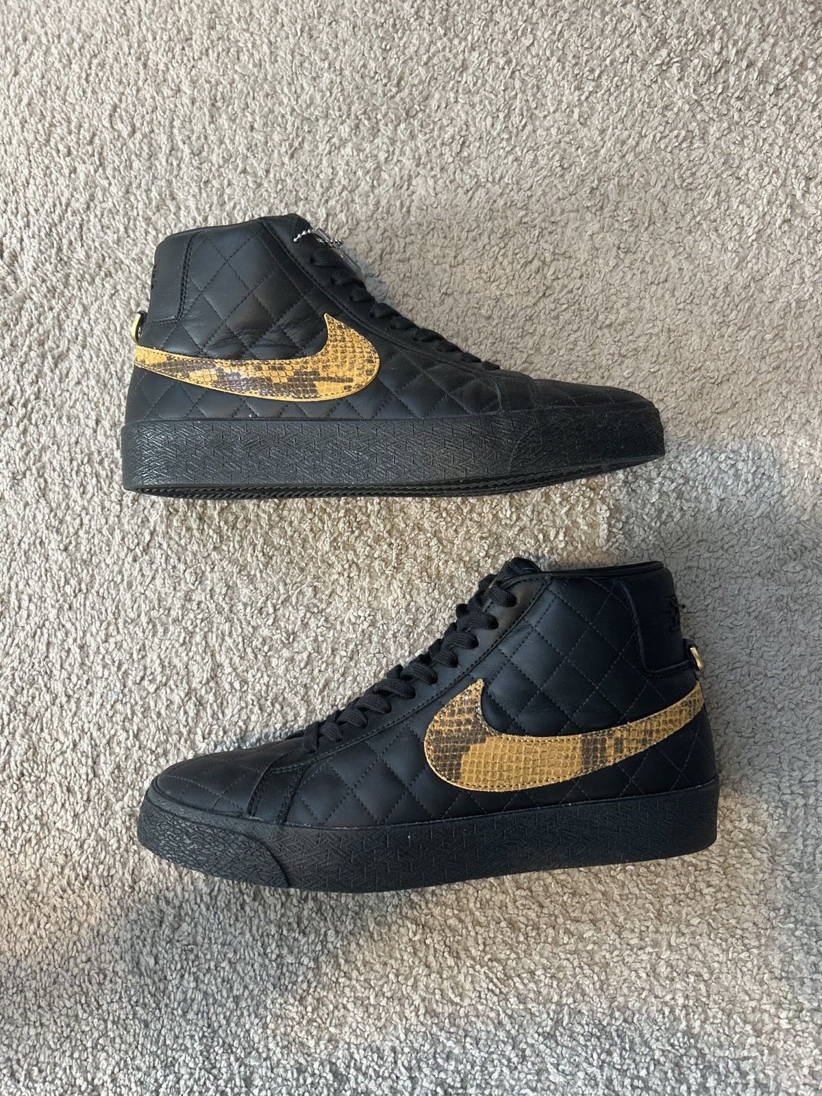 supreme blazer mid