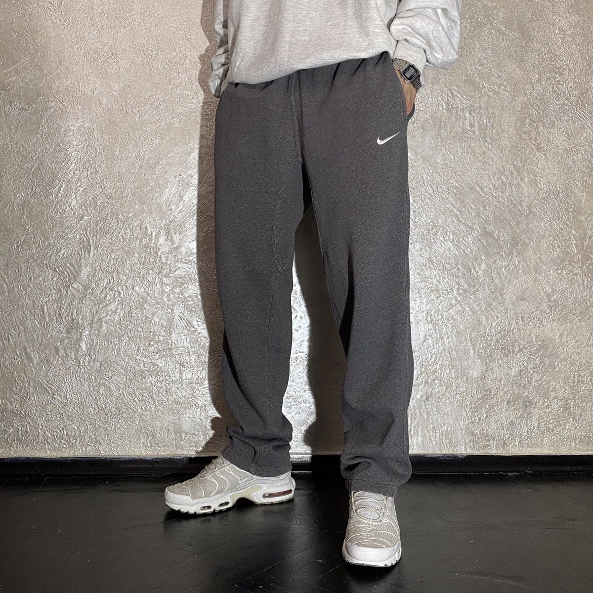 Nike vintage joggers in grey online