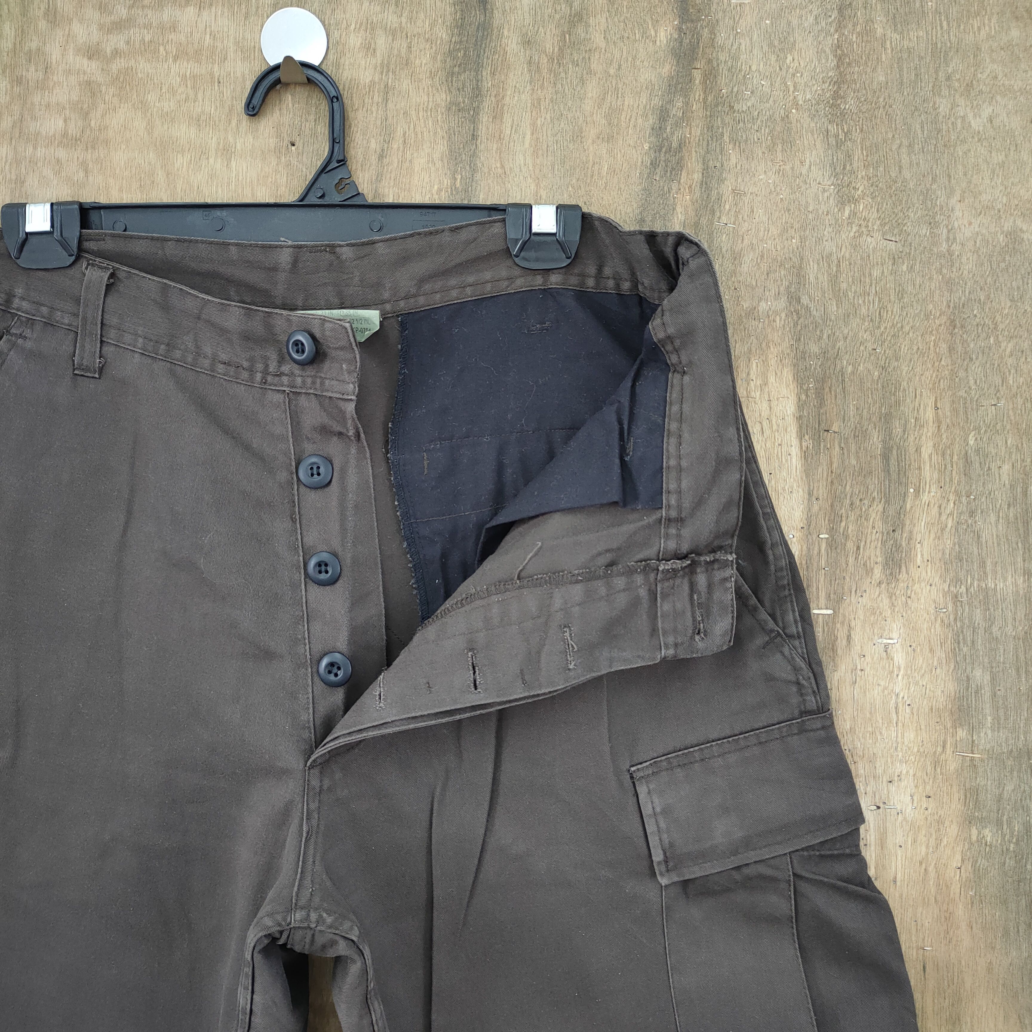 Vintage VINTAGE MILITARY BROWN CARGO PANTS/ TACTICAL PANTS Size US 34 / EU 50 - 6 Thumbnail