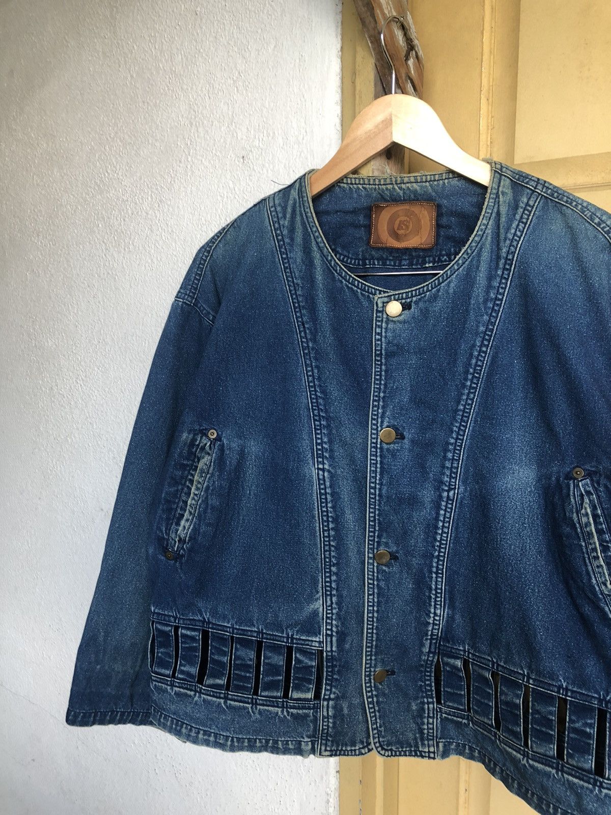Issey Miyake Vintage Issey Miyake I.S Oversized Denim Jacket Women Size XL / US 12-14 / IT 48-50 - 4 Thumbnail