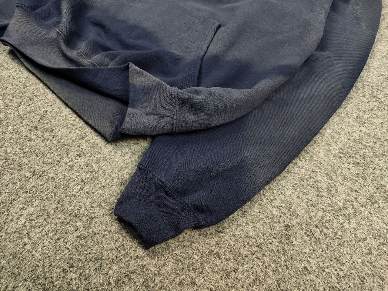 Vintage Vintage 90's Sun Faded Silhouette Boxy Blue Blank Hoodie Size US M / EU 48-50 / 2 - 5 Thumbnail