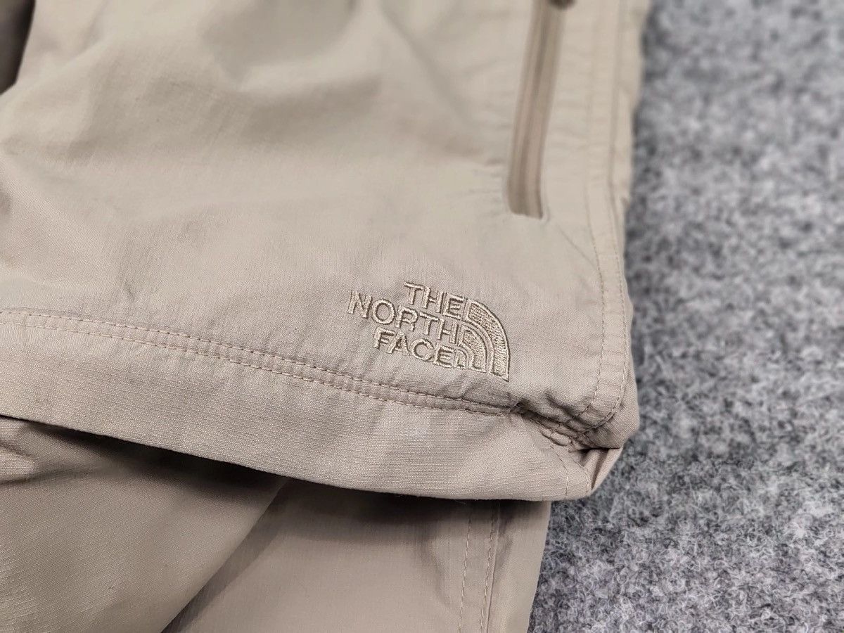 The North Face Vintage The North Face Cargo Track Hiking Pants x Shorts Size US 36 / EU 52 - 10 Thumbnail