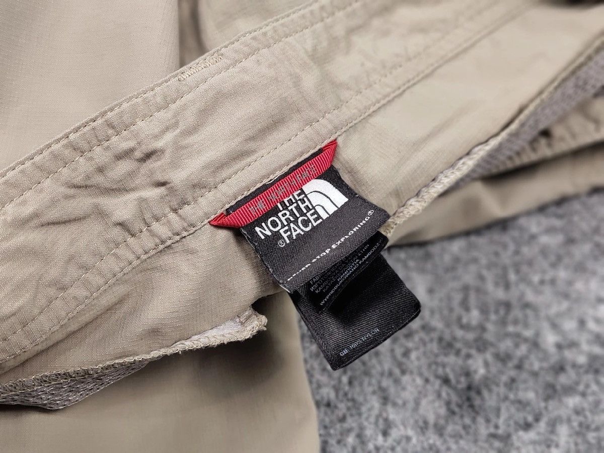 The North Face Vintage The North Face Cargo Track Hiking Pants x Shorts Size US 36 / EU 52 - 17 Thumbnail