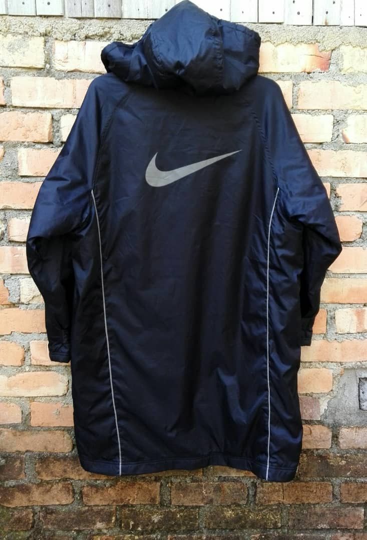 image of Nike Sportswear Hooded Parka Long Jacket Large Size in Black, Men's