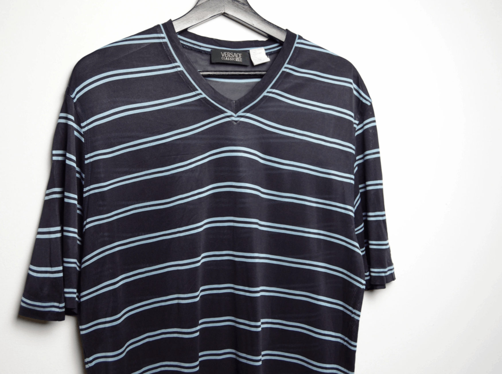 Versace versace y2k mesh v neck tee-shirt Size US XL / EU 56 / 4 - 2 Thumbnail