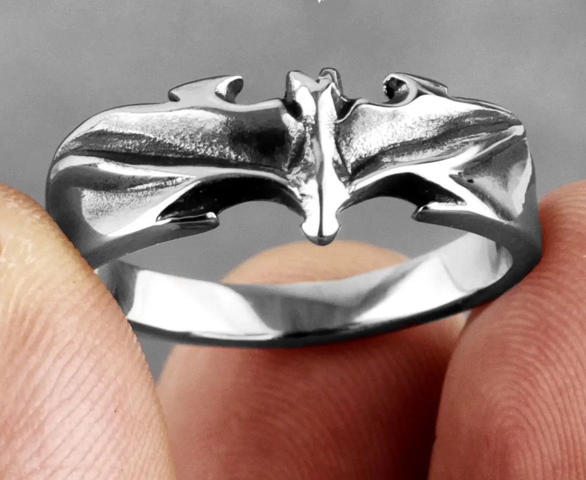 Jewelry x Vintage Gothic Vampire Bat Ring in Silver, Men's