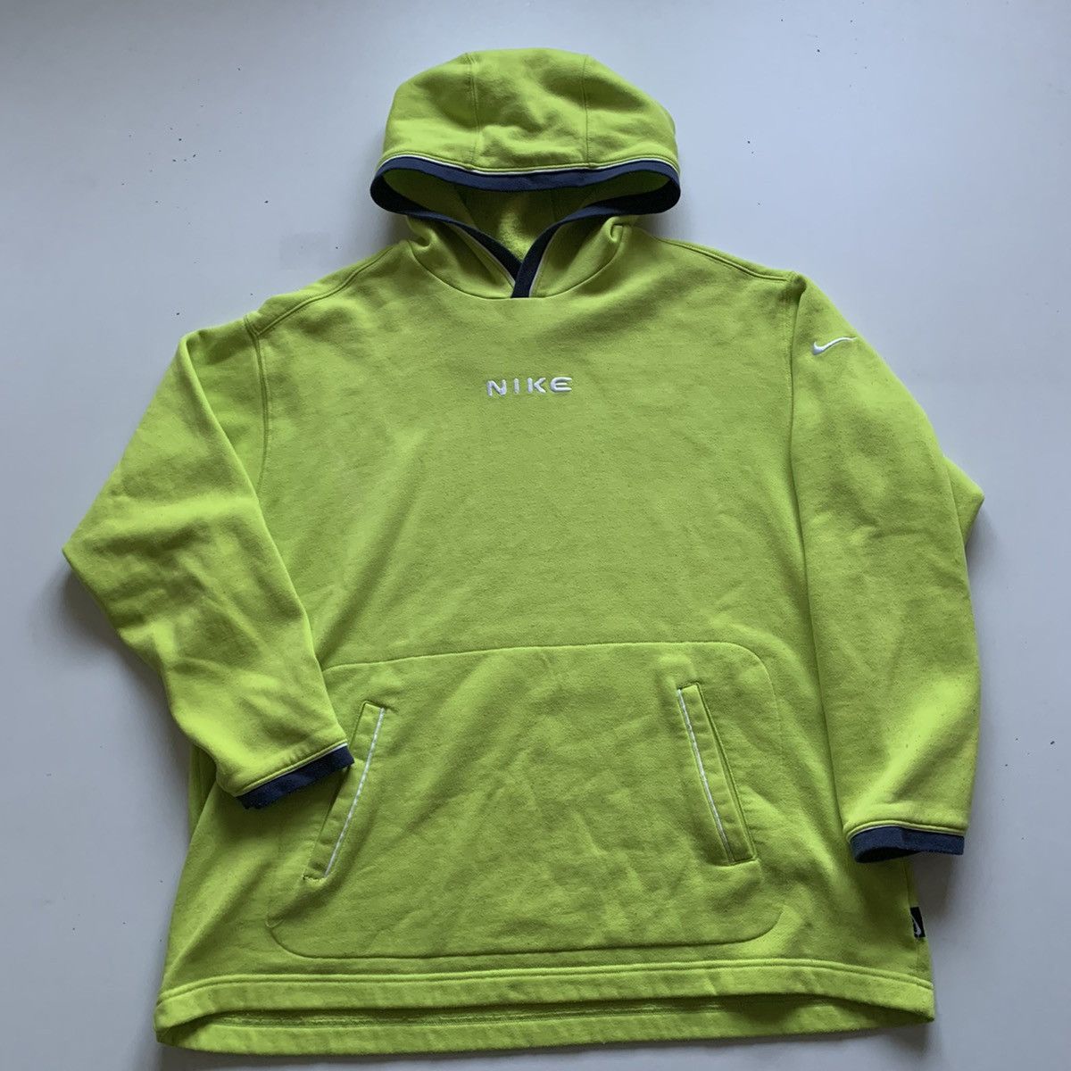 Nike Vintage 2000s Nike Embroidered Swoosh Pullover Hoodie Rare Size US L / EU 52-54 / 3 - 1 Thumbnail