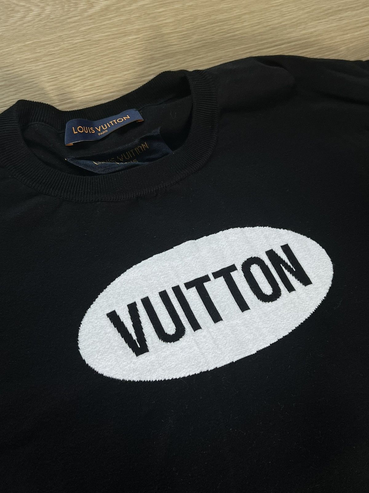 Louis Vuitton Louis Vuitton Black “Vuitton Oval” Tee Size US L / EU 52-54 / 3 - 5 Thumbnail
