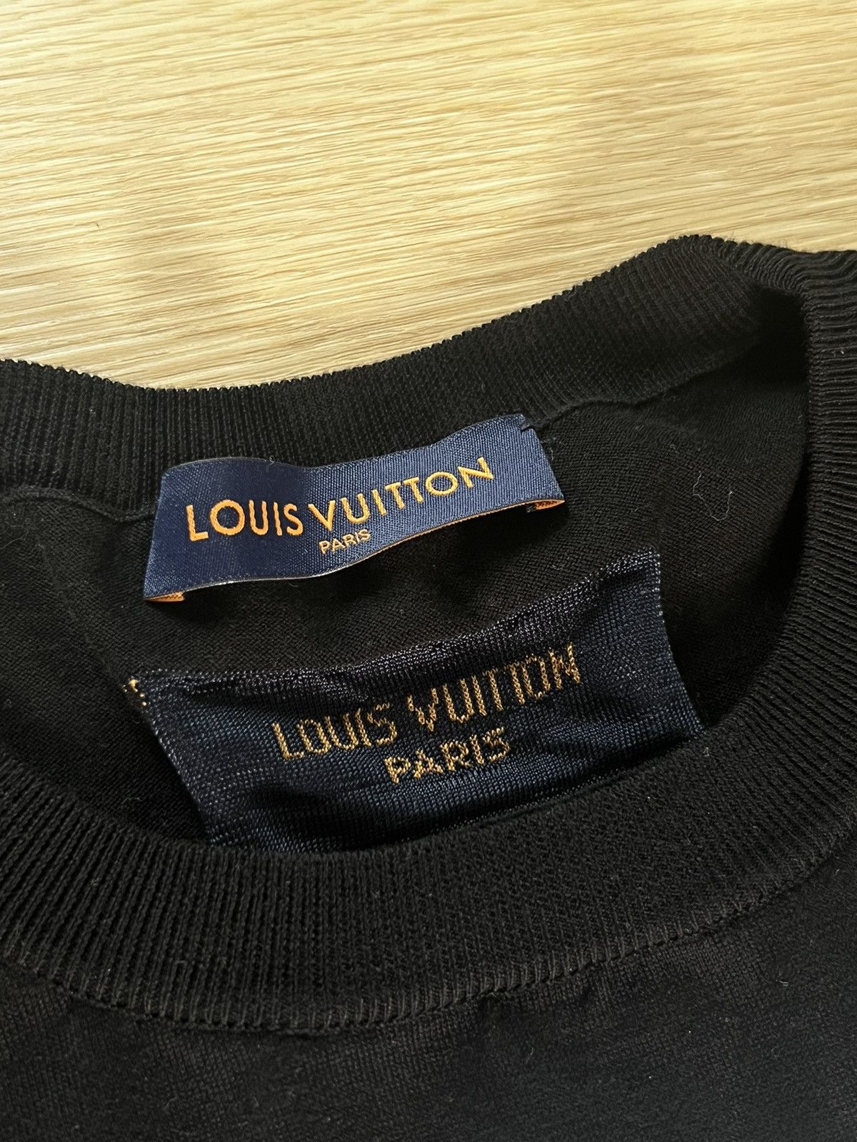 Louis Vuitton Louis Vuitton Black “Vuitton Oval” Tee Size US L / EU 52-54 / 3 - 6 Thumbnail