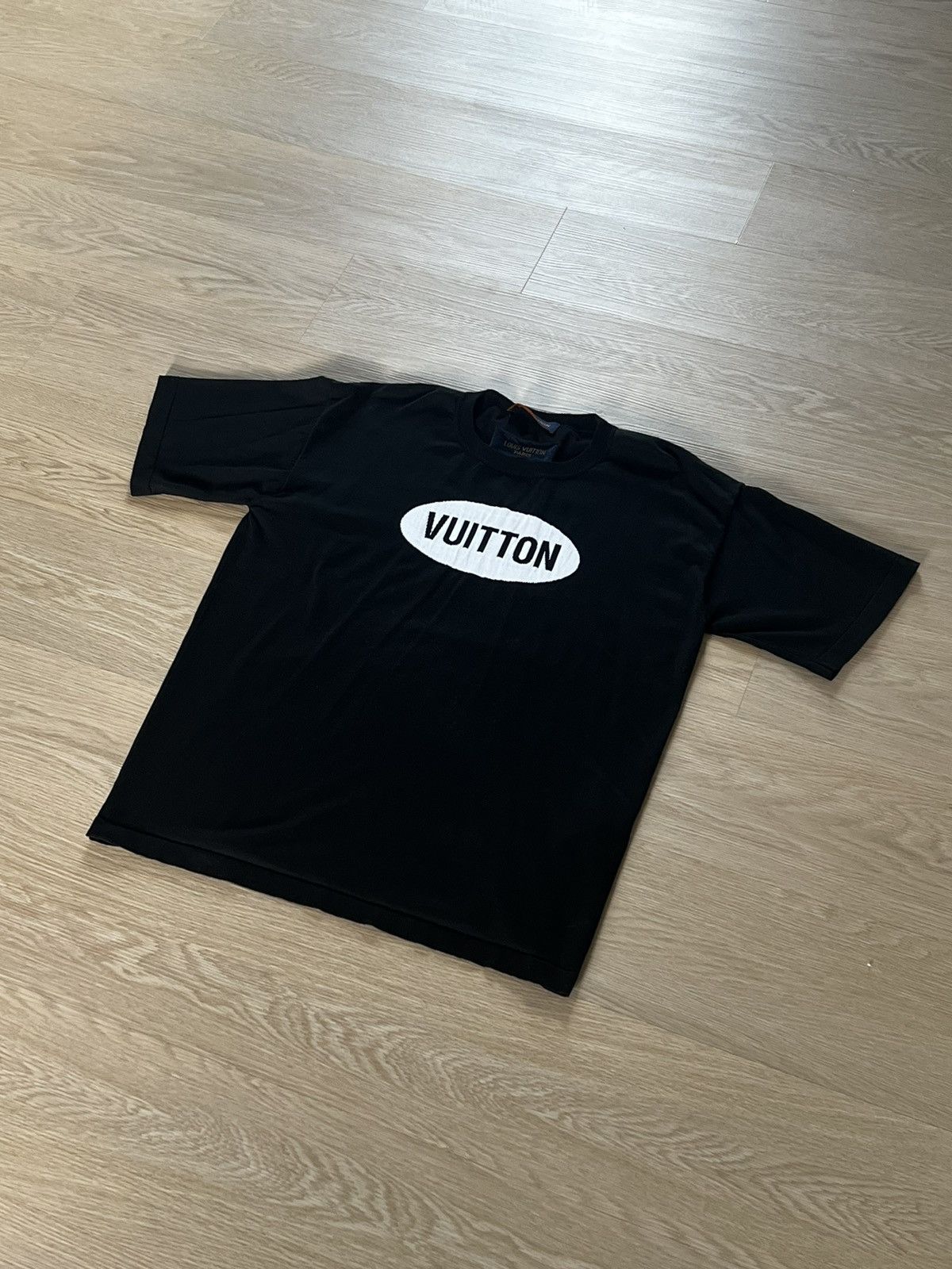 Louis Vuitton Louis Vuitton Black “Vuitton Oval” Tee Size US L / EU 52-54 / 3 - 2 Thumbnail
