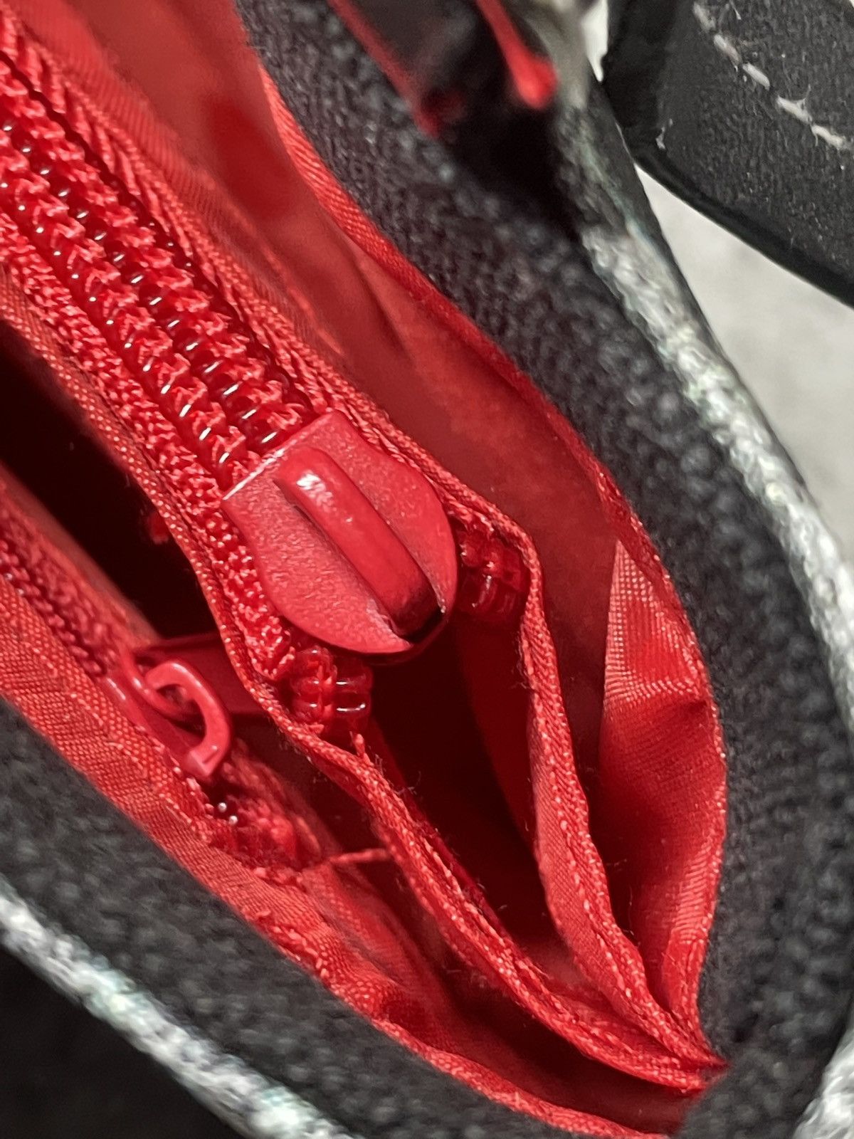 Vintage 💥RARE💥Vintage Y2K Bag Hollywood Streetwear Shiny Hype Rare Size ONE SIZE - 11 Thumbnail