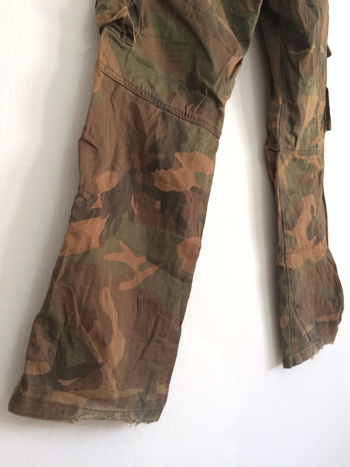 Global Work × Japanese Brand × Vintage 🔥🔥Global Work Camouflage Military Style Cargo Pants Size US 33 - 13 Thumbnail